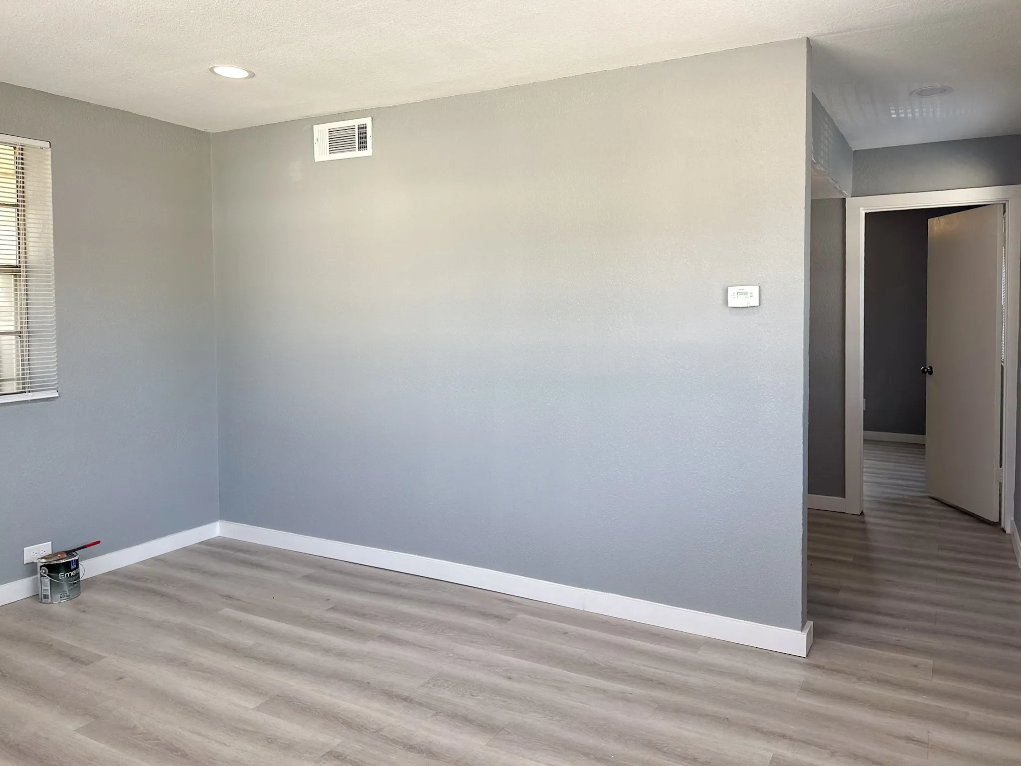 Apartment For Rent in Tarrant County , 709 W Richmond Avenue 1, Fort Worth, Texas 76110, 1 Bedroom, 1 Bathroom, Garage spaces, 2,992 Sqft, built in 1967, mls#21359898, Real Estate Agent in Fort Worth, Homes For Rent in Tarrant county, Homes For Rent in Fort Worth, Realtor in Fort Worth Texas, Real Estate Brokerage Independent Realty Texas, Luminita Cordes Realtor