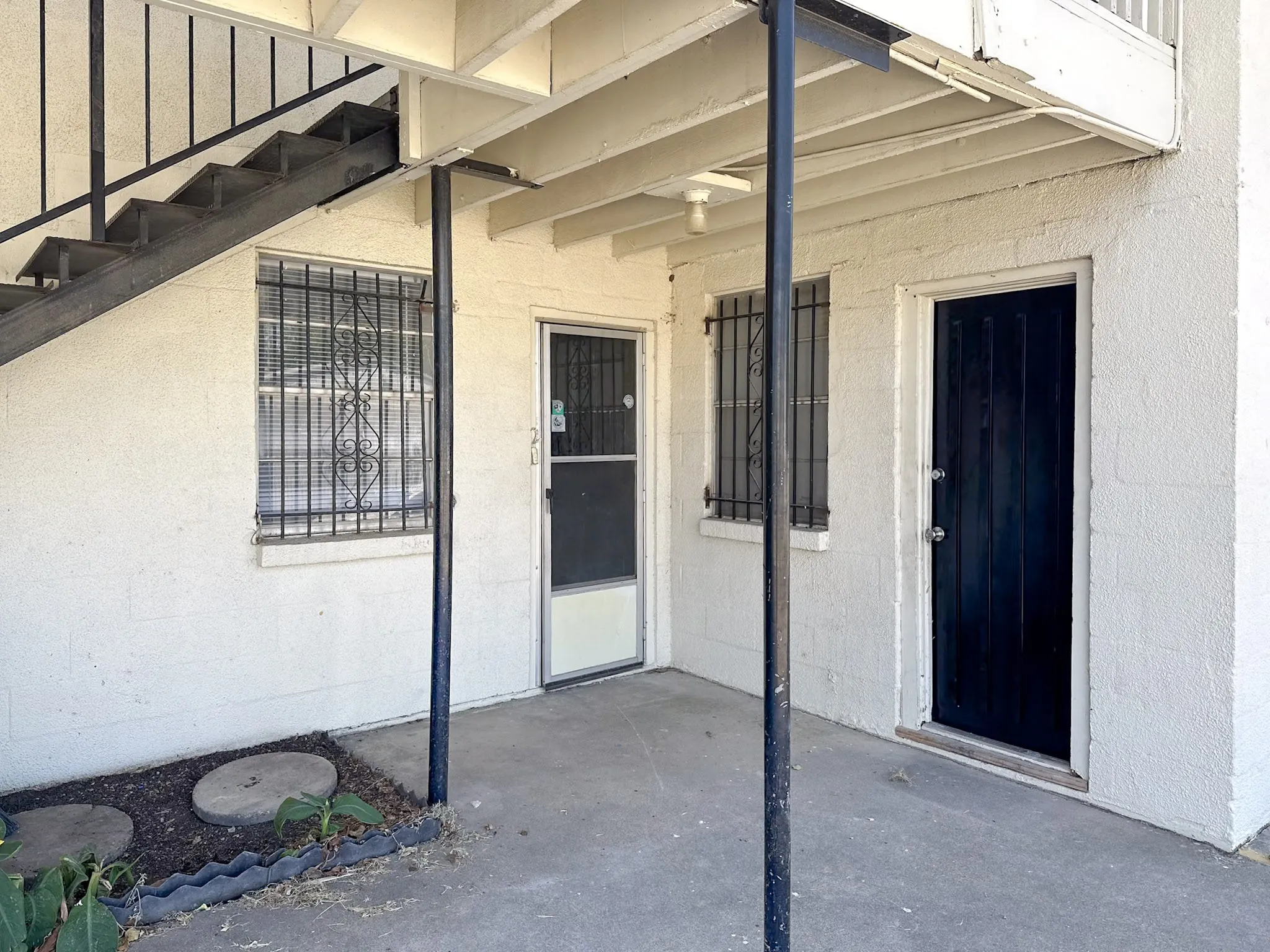 Apartment For Rent in Tarrant County , 709 W Richmond Avenue 2, Fort Worth, Texas 76110, 1 Bedroom, 1 Bathroom, Garage spaces, 2,992 Sqft, built in 1967, mls#21360925, Real Estate Agent in Fort Worth, Homes For Rent in Tarrant county, Homes For Rent in Fort Worth, Realtor in Fort Worth Texas, Real Estate Brokerage Independent Realty Texas, Luminita Cordes Realtor