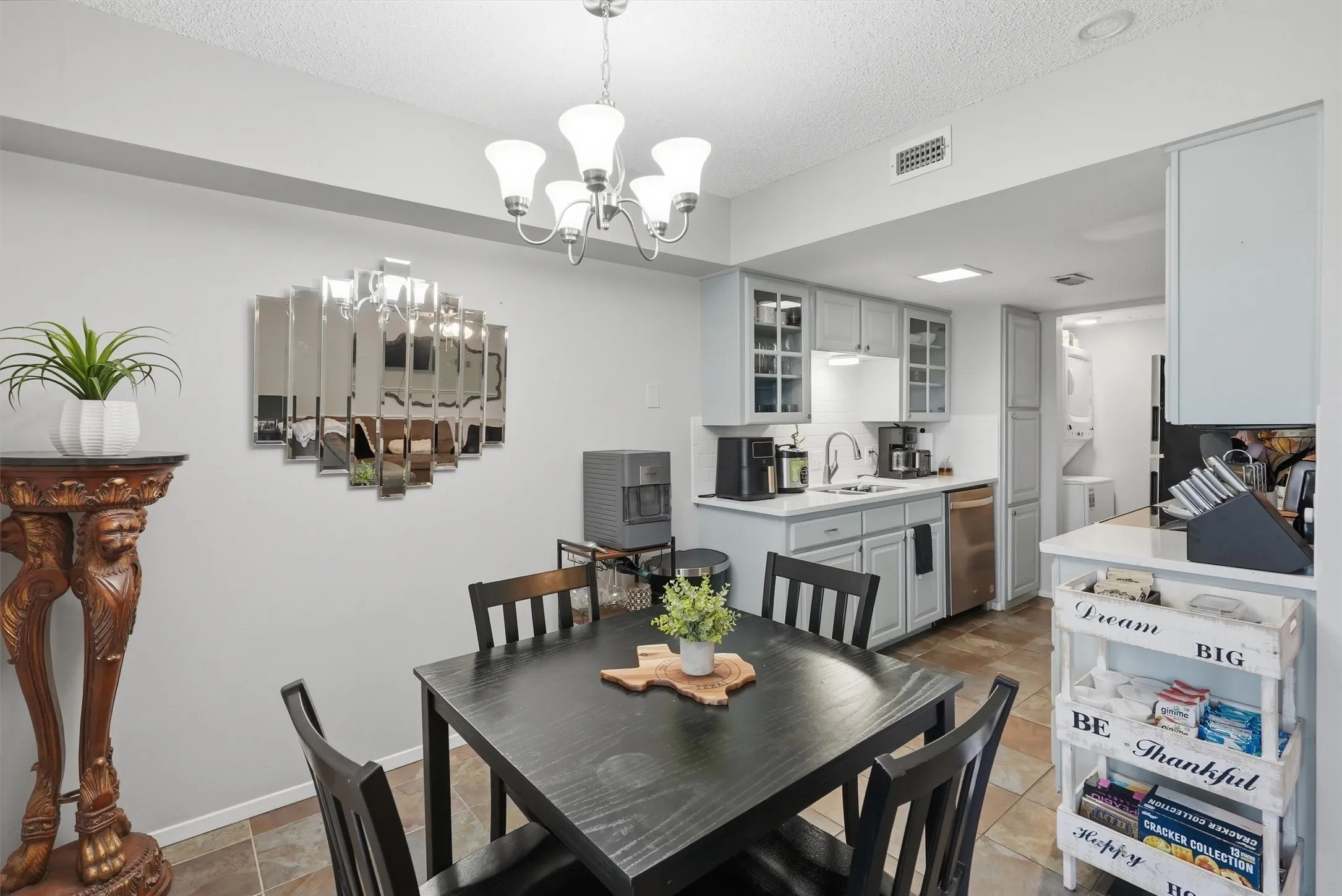 Condominium For Sale in Hood County , 4211 Fairway Drive, Granbury, Texas 76049, 1 Bedroom, 1 Bathroom, Garage spaces, 896 Sqft, built in 1973, Price $175,000, mls#21360842, Real Estate Agent in Granbury, Homes For Sale in Hood county, Homes For Sale in Granbury, Realtor in Granbury Texas, Real Estate Brokerage Independent Realty Texas, Luminita Cordes Realtor