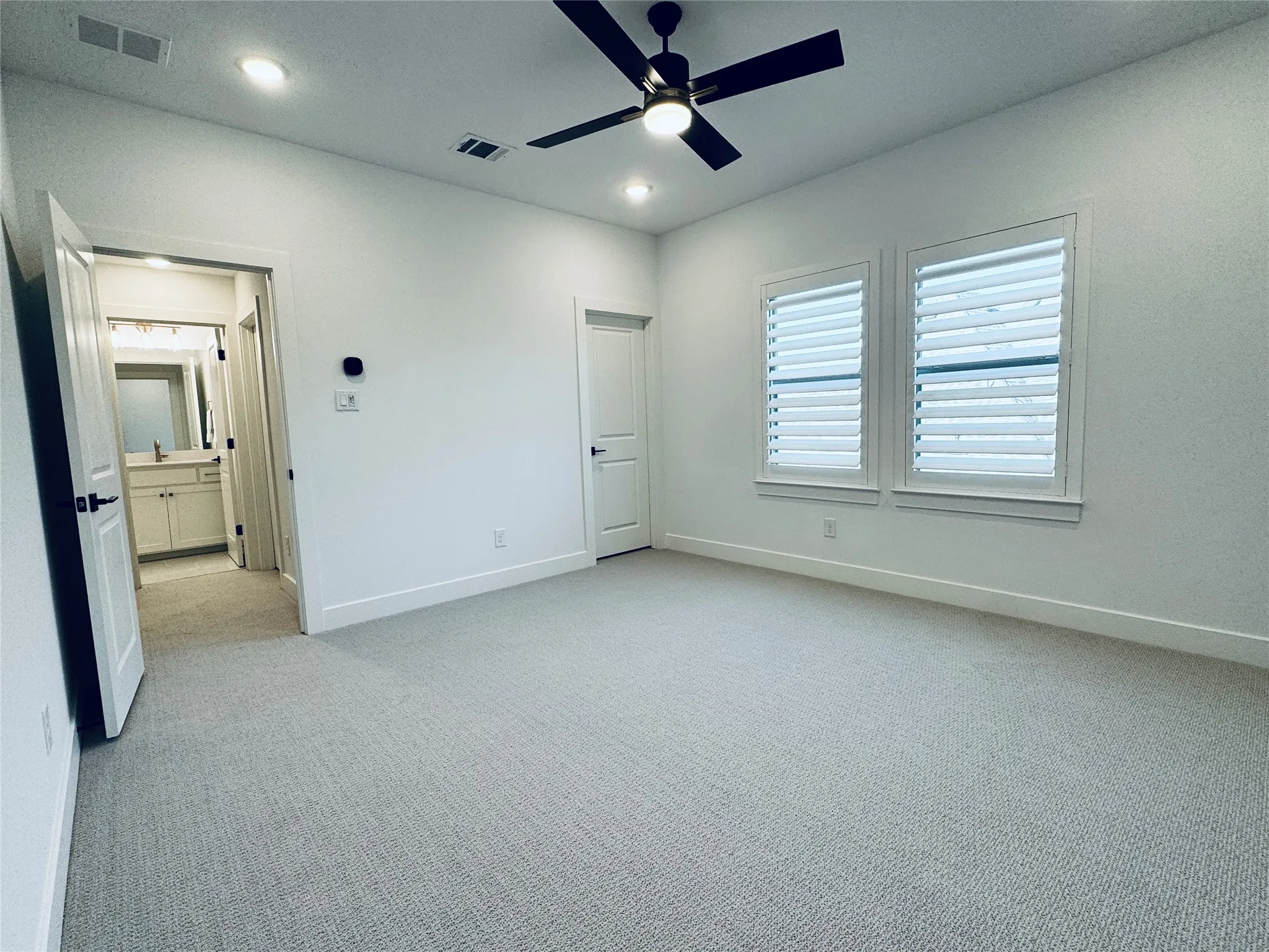 Single Family Residence For Sale in Denton County , 4750 Muleshoe Lane, Prosper, Texas 75078, 4 Bedroom, 5 Bathroom, 2 Garage spaces, 3,700 Sqft, built in 2024, mls#21360467, Real Estate Agent in Prosper, Homes For Sale in Denton county, Homes For Sale in Prosper, Realtor in Prosper Texas, Real Estate Brokerage Independent Realty Texas, Luminita Cordes Realtor
