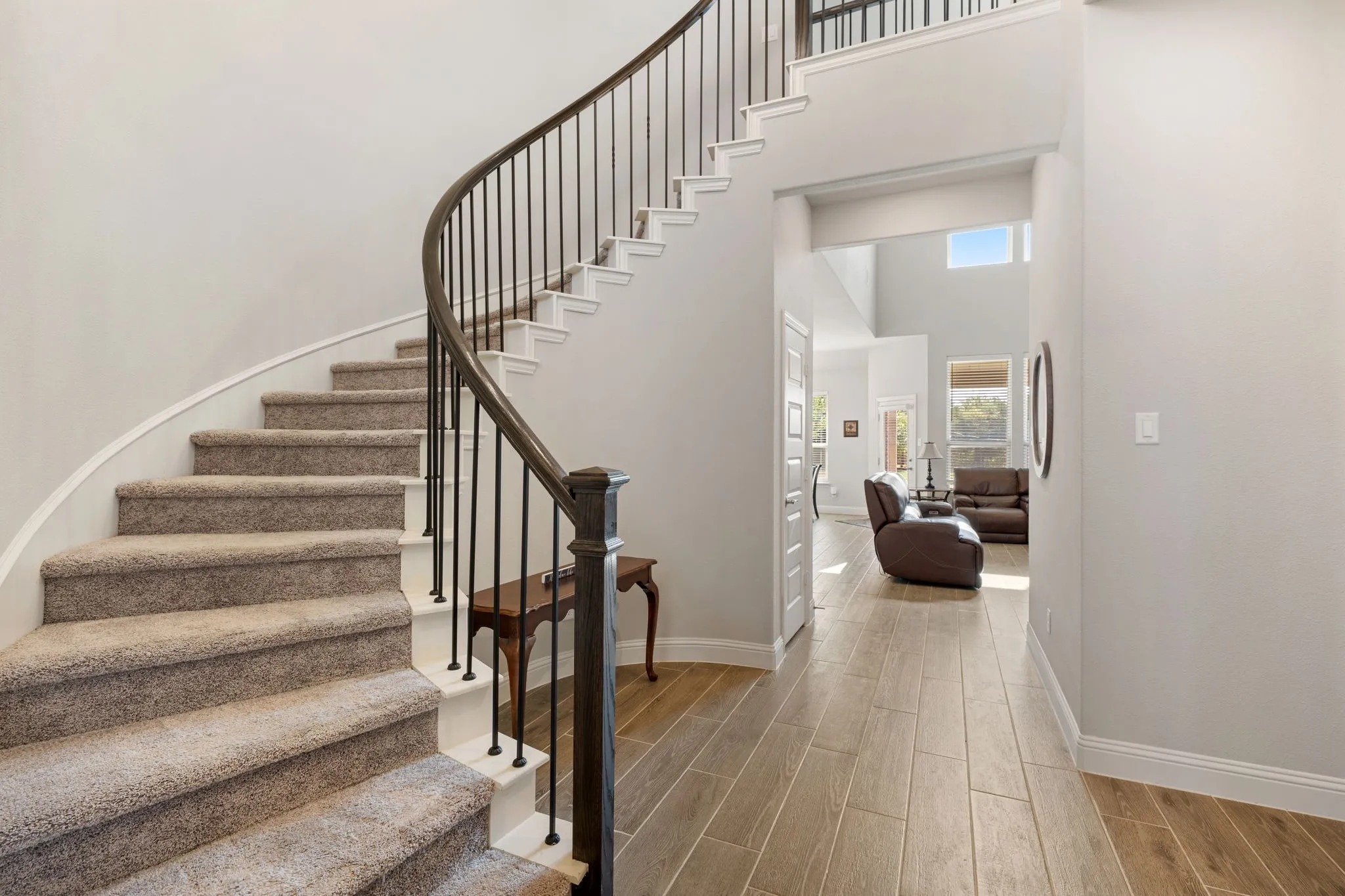Single Family Residence For Sale in Ellis County , 360 Crystal Lake Lane, Red Oak, Texas 75154, 4 Bedroom, 3 Bathroom, 3 Garage spaces, 2,968 Sqft, built in 2023, mls#21360931, Real Estate Agent in Red Oak, Homes For Sale in Ellis county, Homes For Sale in Red Oak, Realtor in Red Oak Texas, Real Estate Brokerage Independent Realty Texas, Luminita Cordes Realtor
