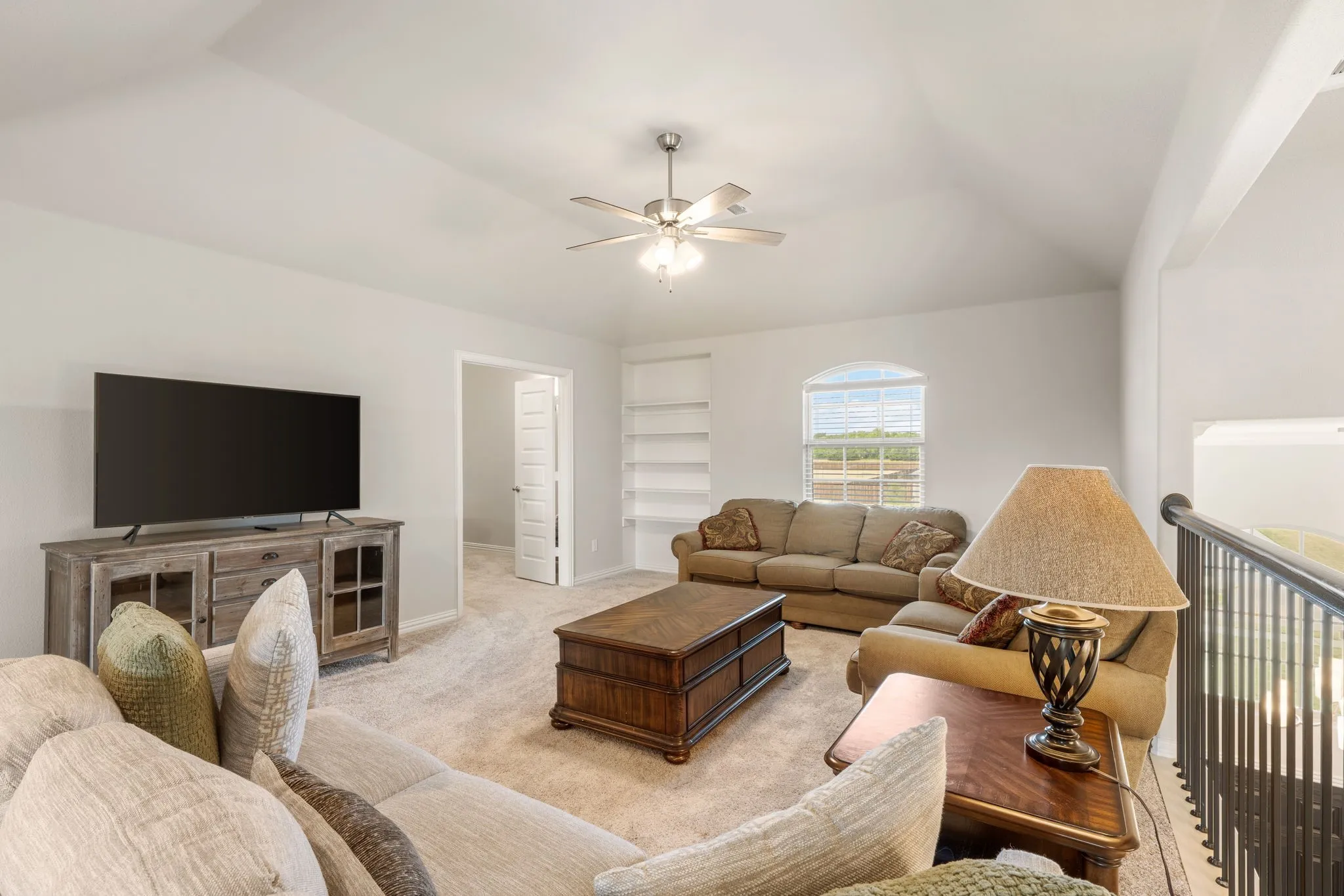 Single Family Residence For Sale in Ellis County , 360 Crystal Lake Lane, Red Oak, Texas 75154, 4 Bedroom, 3 Bathroom, 3 Garage spaces, 2,968 Sqft, built in 2023, mls#21360931, Real Estate Agent in Red Oak, Homes For Sale in Ellis county, Homes For Sale in Red Oak, Realtor in Red Oak Texas, Real Estate Brokerage Independent Realty Texas, Luminita Cordes Realtor