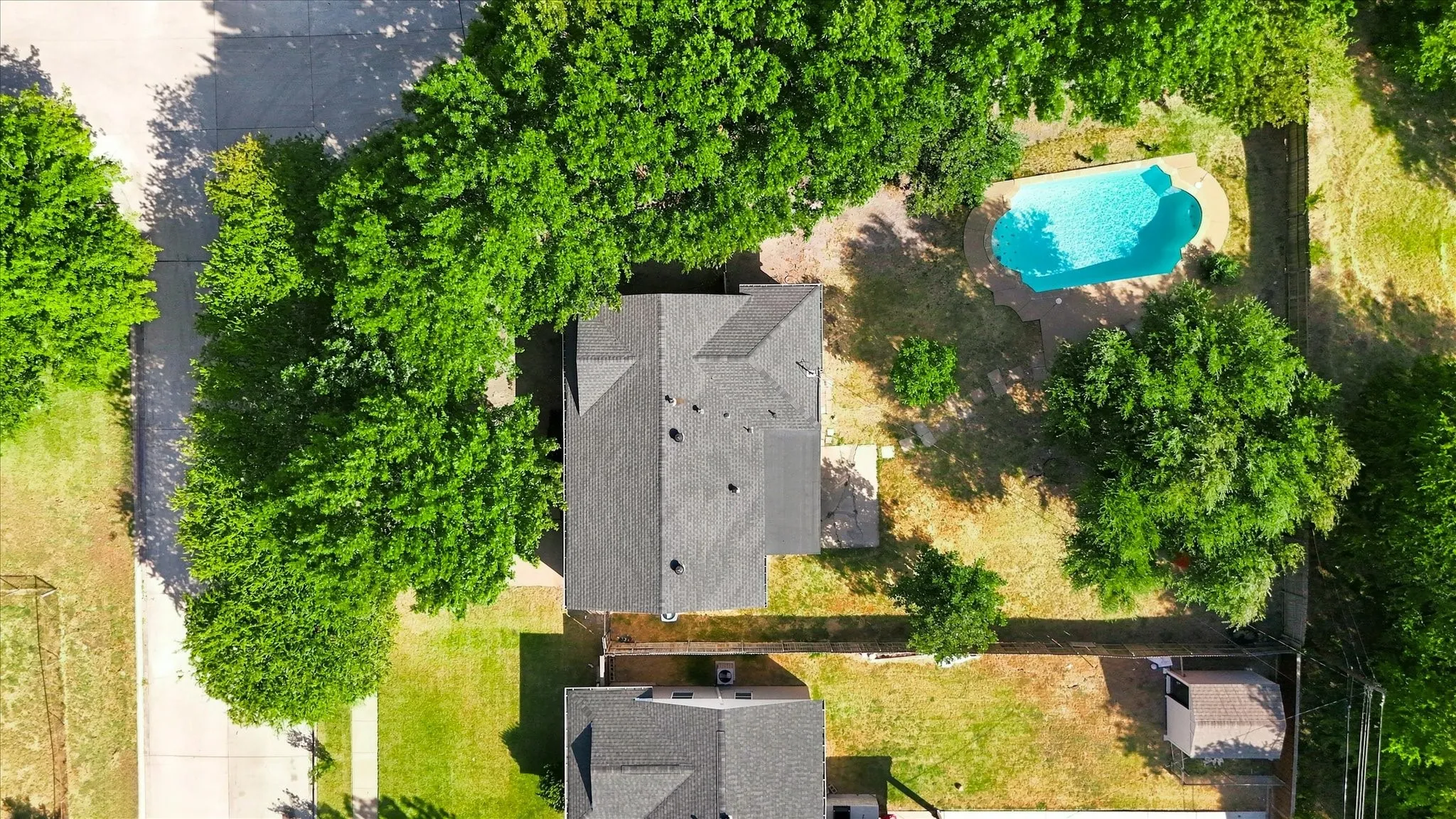 Single Family Residence For Sale in Dallas County , 2129 Diane Drive, Mesquite, Texas 75149, 3 Bedroom, 1 Bathroom, Garage spaces, 1,489 Sqft, built in 1959, mls#21360919, Real Estate Agent in Mesquite, Homes For Sale in Dallas county, Homes For Sale in Mesquite, Realtor in Mesquite Texas, Real Estate Brokerage Independent Realty Texas, Luminita Cordes Realtor