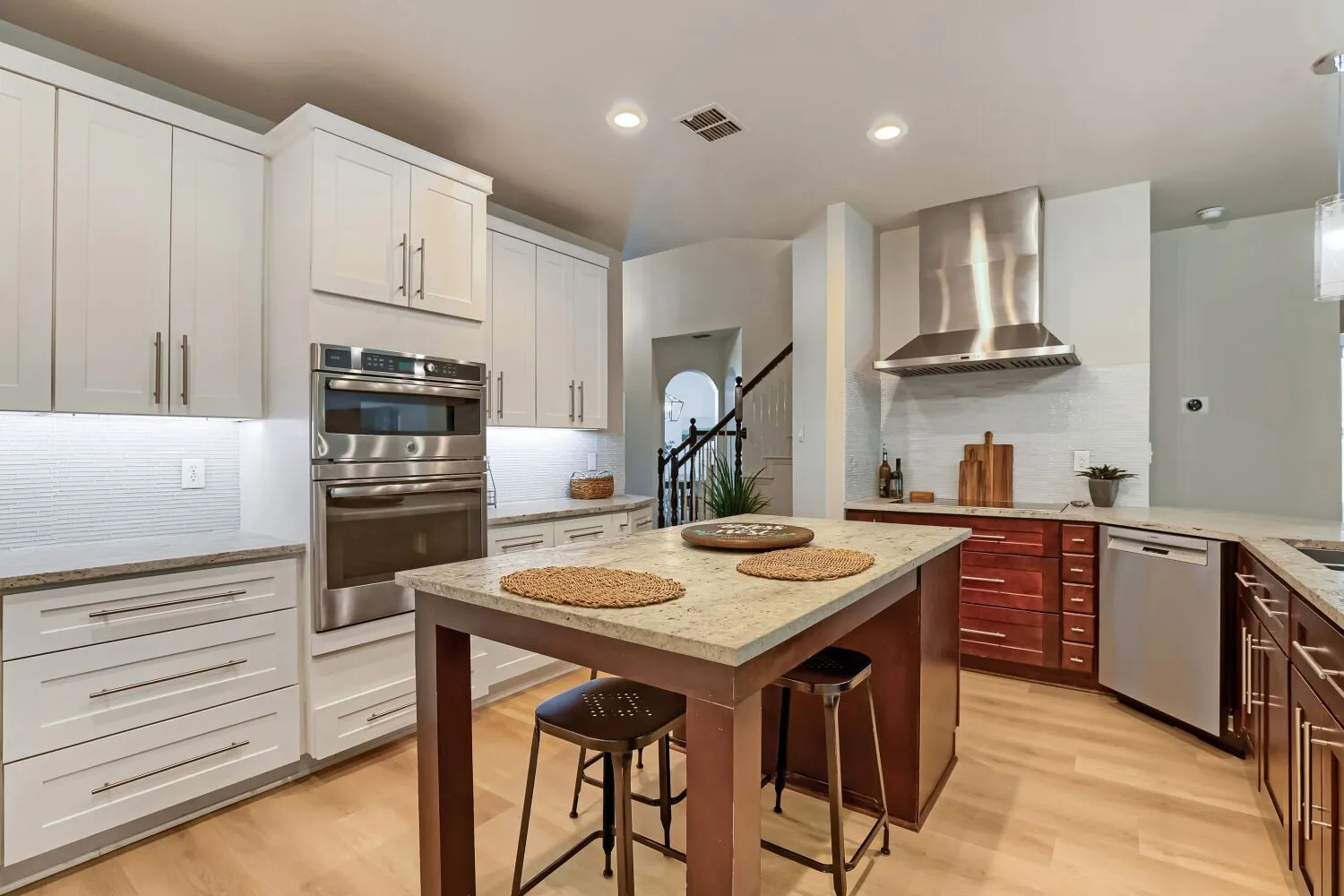 Custom cabinetry featuring a white and espresso two-tone finish.