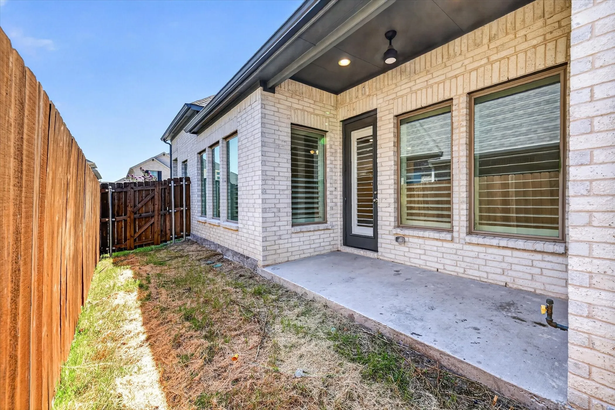 Single Family Residence For Sale in Rockwall County , 5308 Tupper Avenue, Fate, Texas 75087, 3 Bedroom, 2 Bathroom, 2 Garage spaces, 1,580 Sqft, built in 2024, mls#21360952, Real Estate Agent in Fate, Homes For Sale in Rockwall county, Homes For Sale in Fate, Realtor in Fate Texas, Real Estate Brokerage Independent Realty Texas, Luminita Cordes Realtor