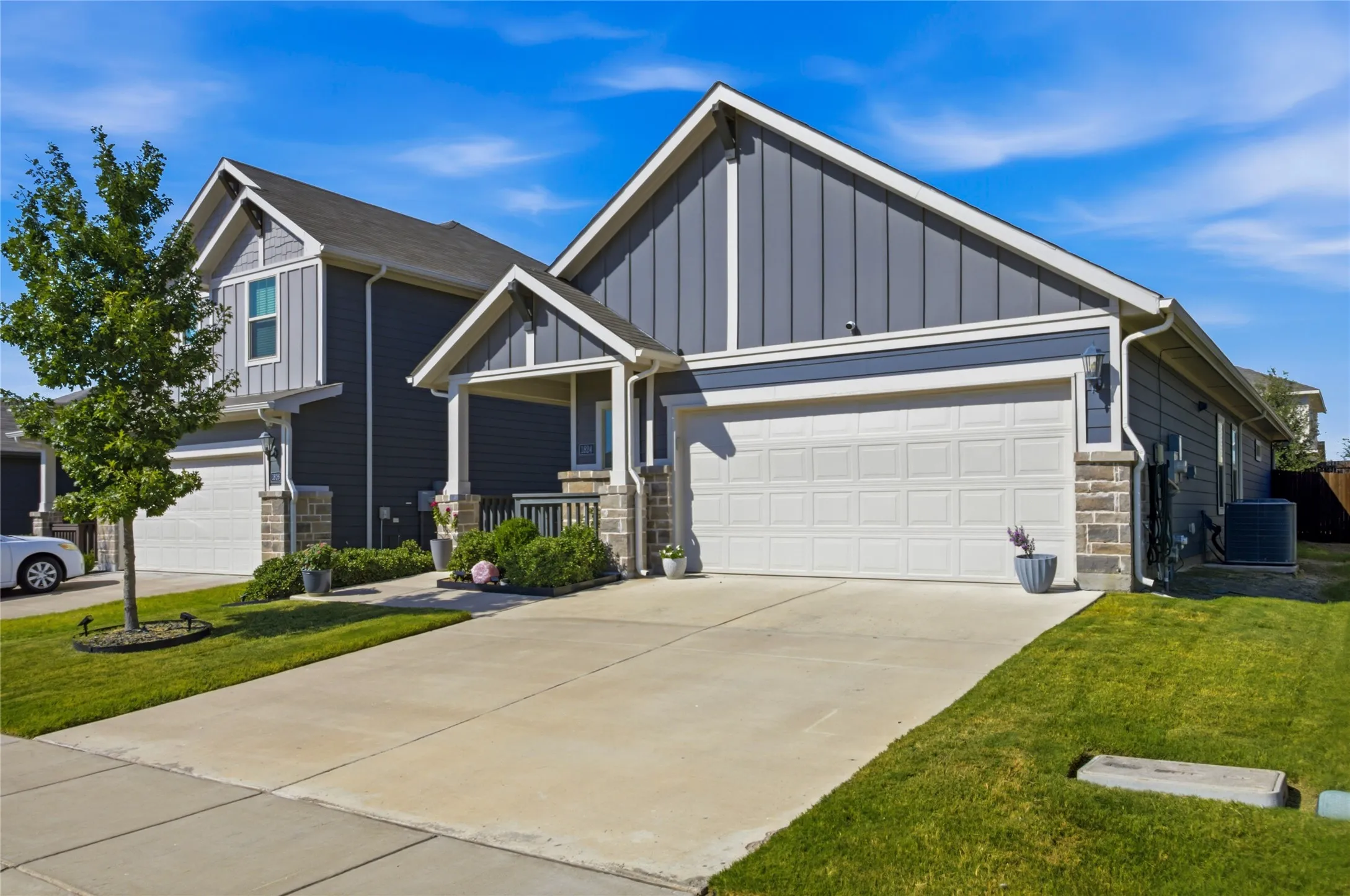 Single Family Residence For Sale in Kaufman County , 1824 Ash Oak Lane, Forney, Texas 75126, 3 Bedroom, 2 Bathroom, 2 Garage spaces, 1,498 Sqft, built in 2022, mls#21354131, Real Estate Agent in Forney, Homes For Sale in Kaufman county, Homes For Sale in Forney, Realtor in Forney Texas, Real Estate Brokerage Independent Realty Texas, Luminita Cordes Realtor