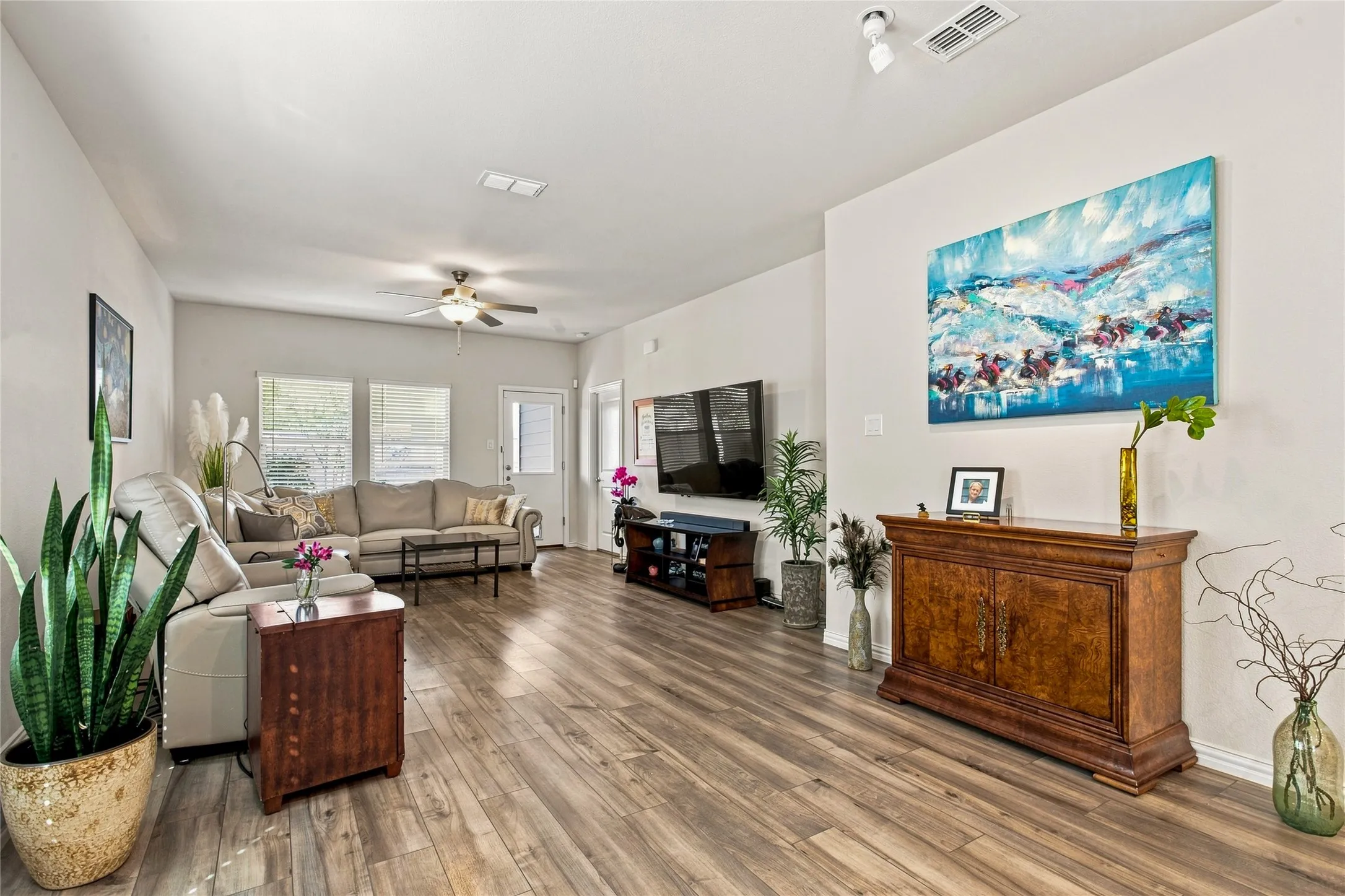 Single Family Residence For Sale in Kaufman County , 1824 Ash Oak Lane, Forney, Texas 75126, 3 Bedroom, 2 Bathroom, 2 Garage spaces, 1,498 Sqft, built in 2022, mls#21354131, Real Estate Agent in Forney, Homes For Sale in Kaufman county, Homes For Sale in Forney, Realtor in Forney Texas, Real Estate Brokerage Independent Realty Texas, Luminita Cordes Realtor