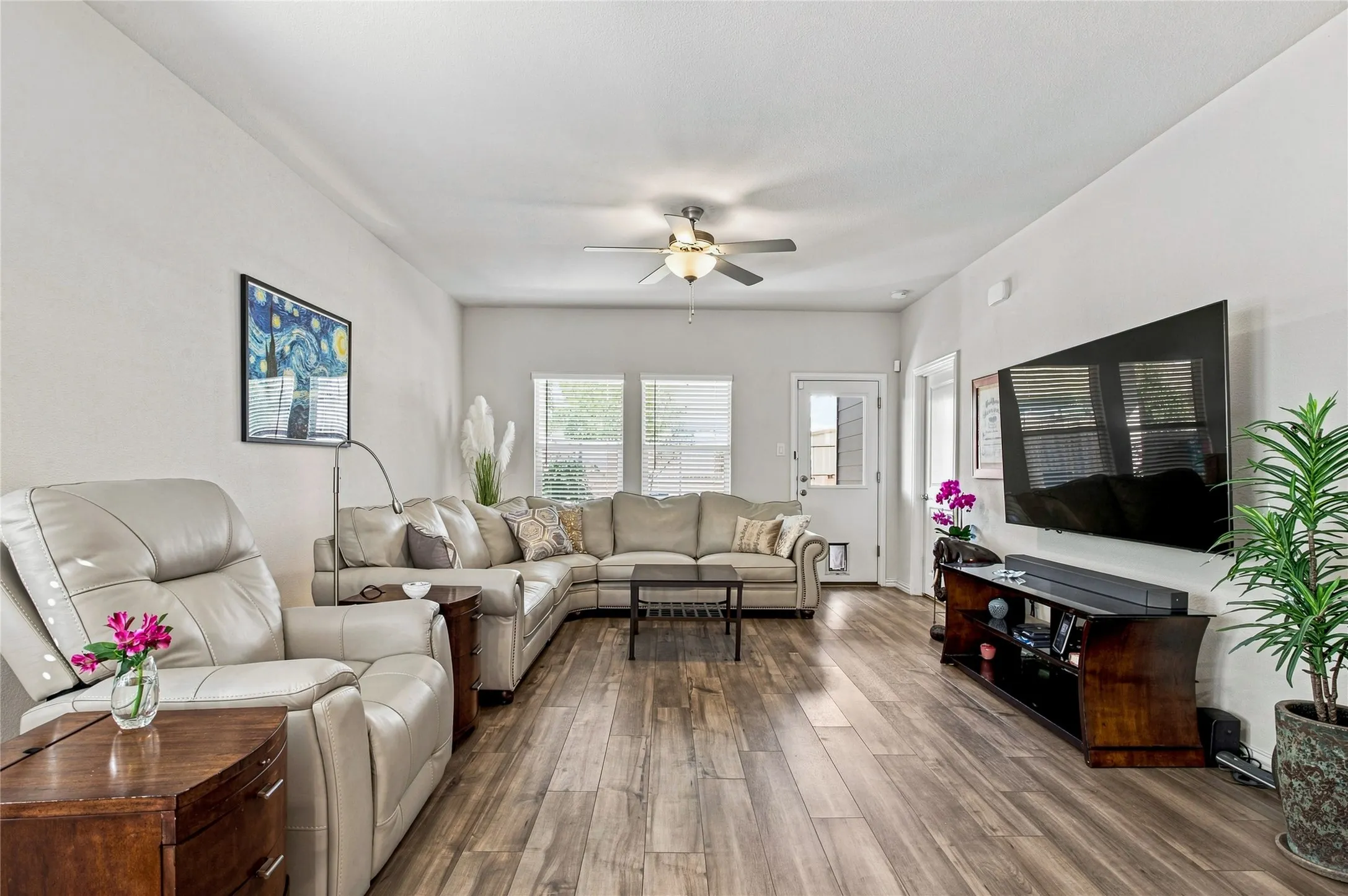 Single Family Residence For Sale in Kaufman County , 1824 Ash Oak Lane, Forney, Texas 75126, 3 Bedroom, 2 Bathroom, 2 Garage spaces, 1,498 Sqft, built in 2022, mls#21354131, Real Estate Agent in Forney, Homes For Sale in Kaufman county, Homes For Sale in Forney, Realtor in Forney Texas, Real Estate Brokerage Independent Realty Texas, Luminita Cordes Realtor