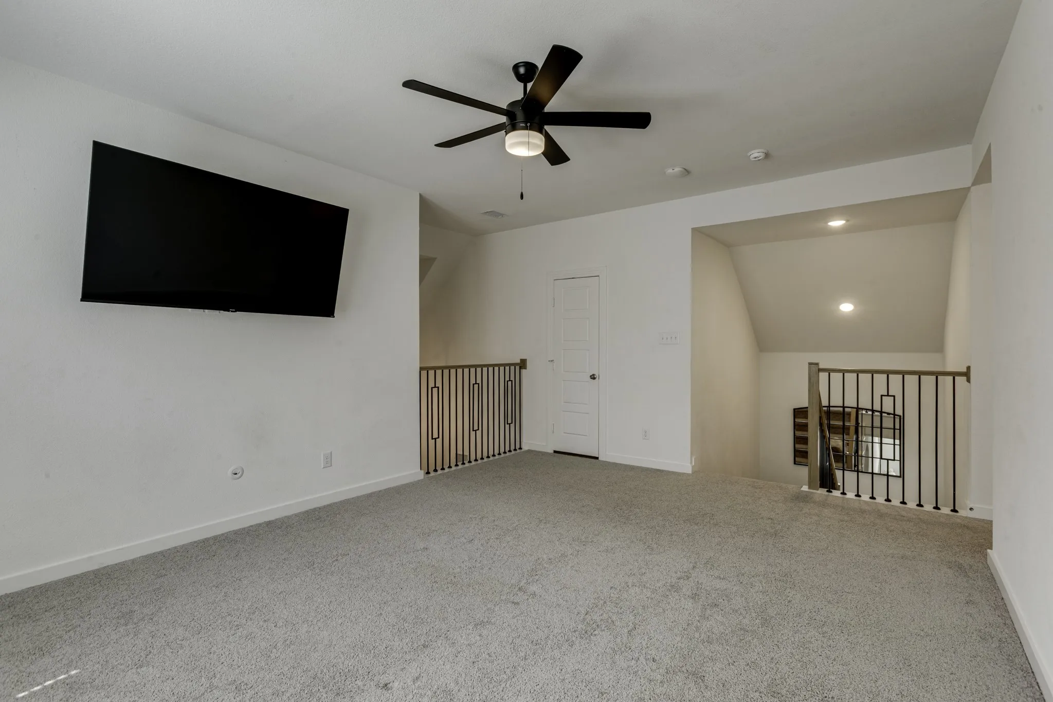 Single Family Residence For Sale in Rockwall County , 5723 Huffines Boulevard, Royse City, Texas 75189, 5 Bedroom, 3 Bathroom, 2 Garage spaces, 2,856 Sqft, built in 2023, mls#21358865, Real Estate Agent in Royse City, Homes For Sale in Rockwall county, Homes For Sale in Royse City, Realtor in Royse City Texas, Real Estate Brokerage Independent Realty Texas, Luminita Cordes Realtor