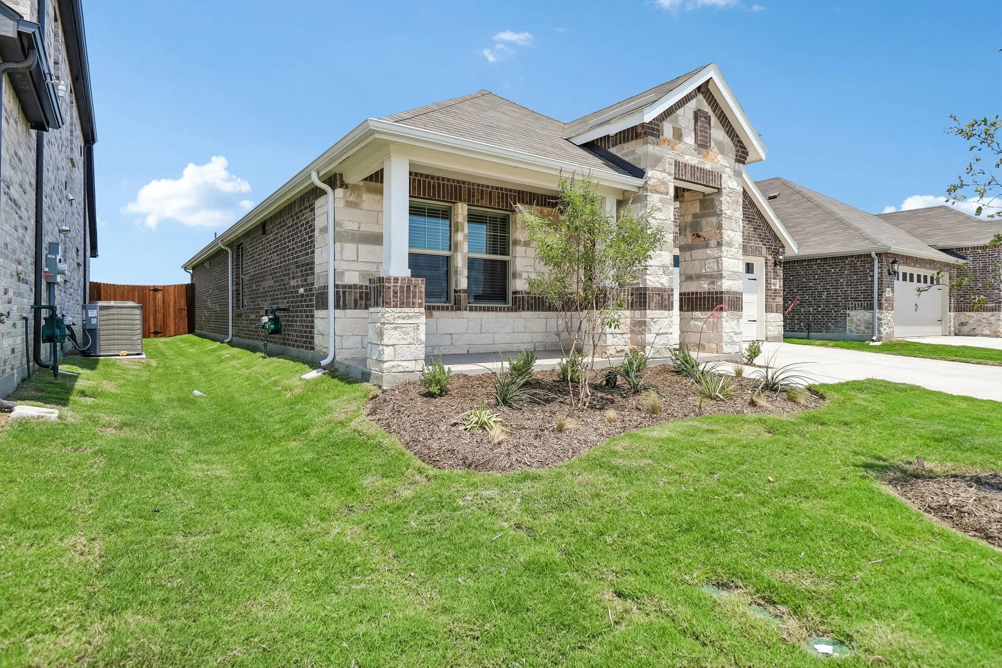 Single Family Residence For Sale in Collin County , 1001 Angel Street, Josephine, Texas 75173, 3 Bedroom, 2 Bathroom, 2 Garage spaces, 1,659 Sqft, built in 2026, mls#21360961, Real Estate Agent in Josephine, Homes For Sale in Collin county, Homes For Sale in Josephine, Realtor in Josephine Texas, Real Estate Brokerage Independent Realty Texas, Luminita Cordes Realtor