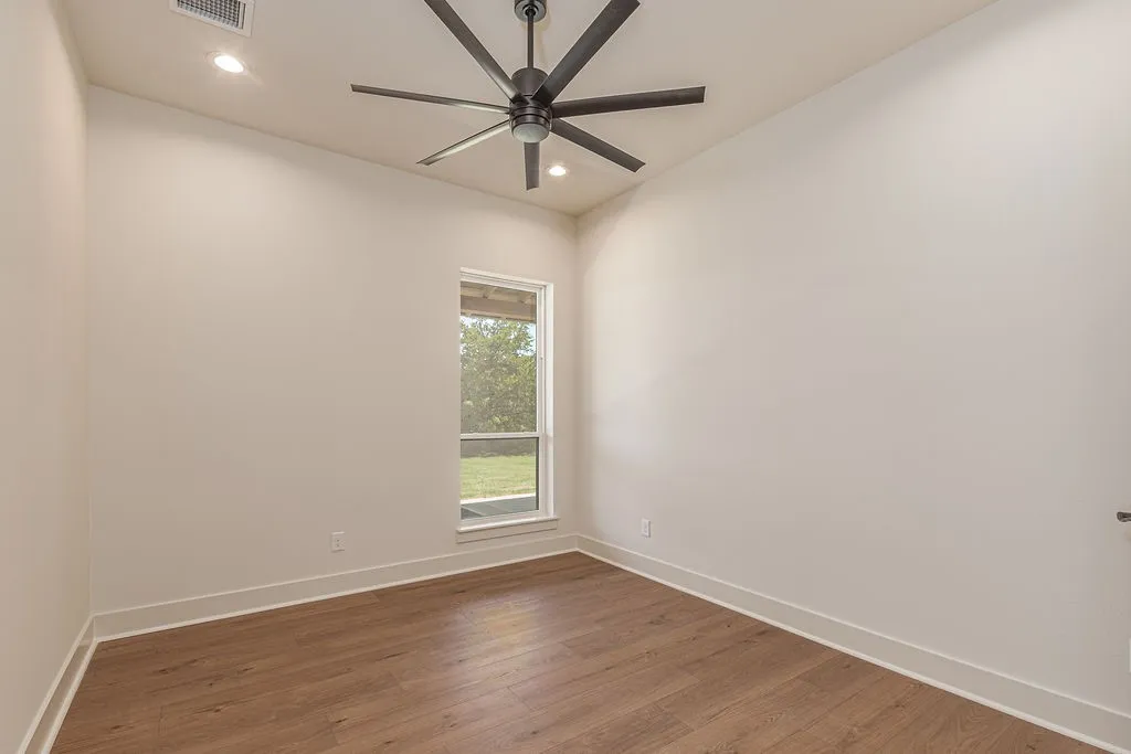 Single Family Residence For Sale in Kaufman County , 19498 TX-34 Highway, Terrell, Texas 75161, 4 Bedroom, 3 Bathroom, 4 Garage spaces, 2,782 Sqft, built in 2026, mls#21360939, Real Estate Agent in Terrell, Homes For Sale in Kaufman county, Homes For Sale in Terrell, Realtor in Terrell Texas, Real Estate Brokerage Independent Realty Texas, Luminita Cordes Realtor