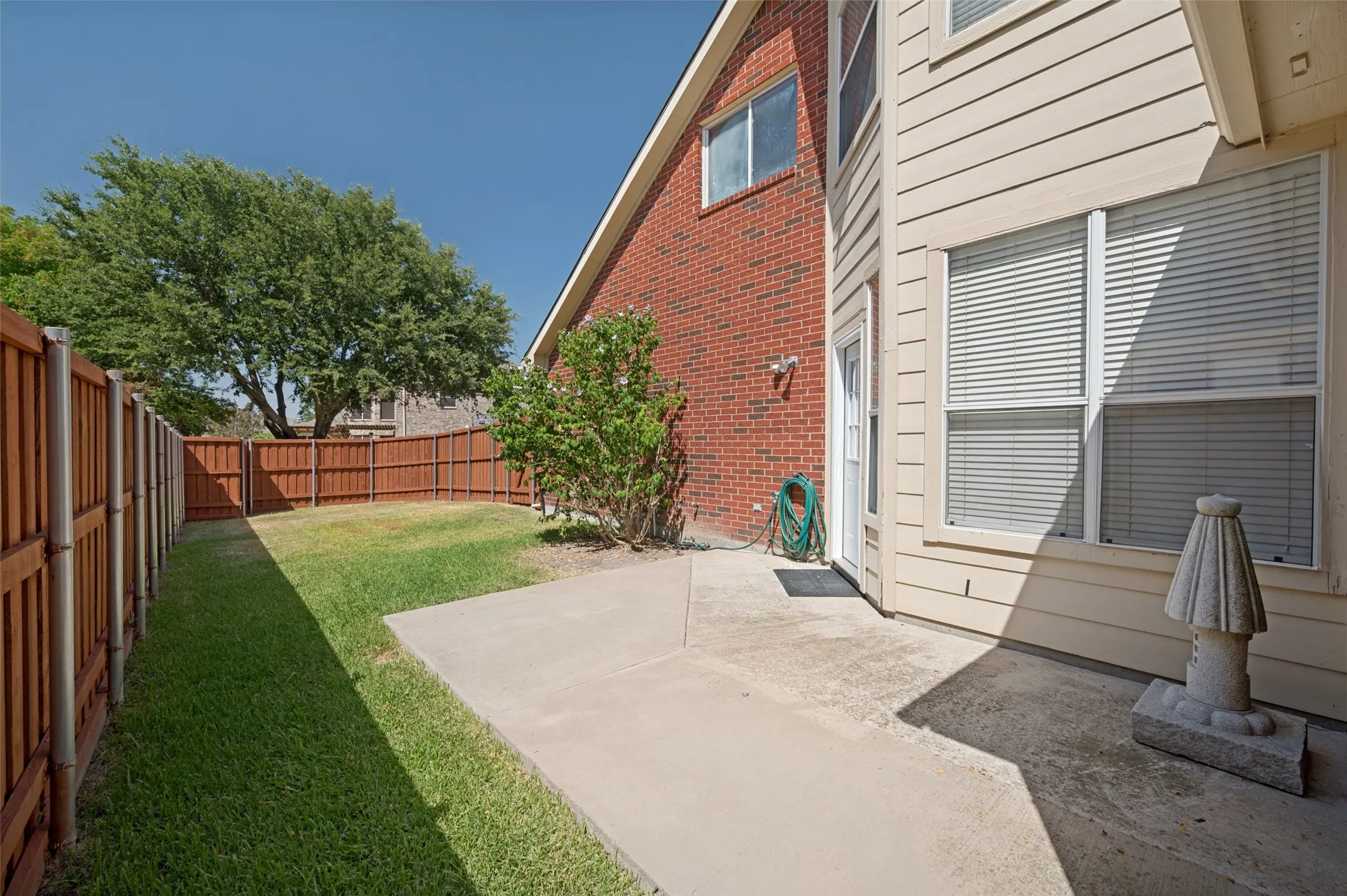 Single Family Residence For Rent in Collin County , 7140 Bryce Canyon Drive, Mc Kinney, Texas 75072, 3 Bedroom, 3 Bathroom, 2 Garage spaces, 2,530 Sqft, built in 2001, mls#21360873, Real Estate Agent in Mc Kinney, Homes For Rent in Collin county, Homes For Rent in Mc Kinney, Realtor in Mc Kinney Texas, Real Estate Brokerage Independent Realty Texas, Luminita Cordes Realtor