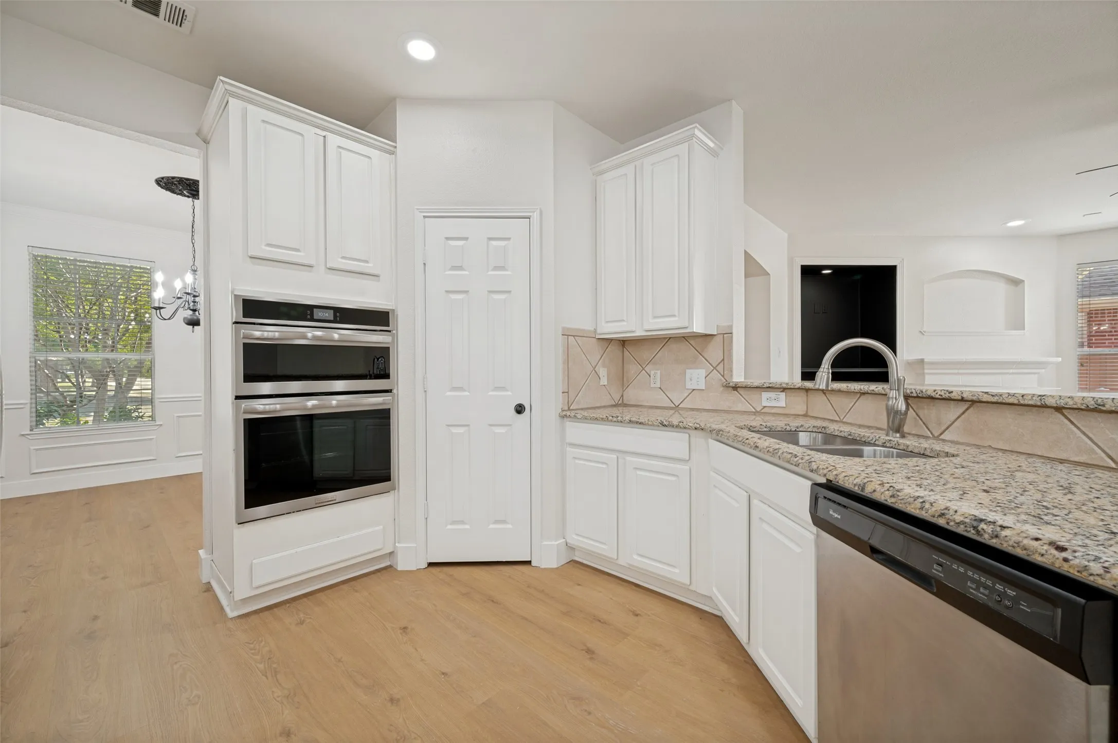 Single Family Residence For Rent in Collin County , 7140 Bryce Canyon Drive, Mc Kinney, Texas 75072, 3 Bedroom, 3 Bathroom, 2 Garage spaces, 2,530 Sqft, built in 2001, mls#21360873, Real Estate Agent in Mc Kinney, Homes For Rent in Collin county, Homes For Rent in Mc Kinney, Realtor in Mc Kinney Texas, Real Estate Brokerage Independent Realty Texas, Luminita Cordes Realtor
