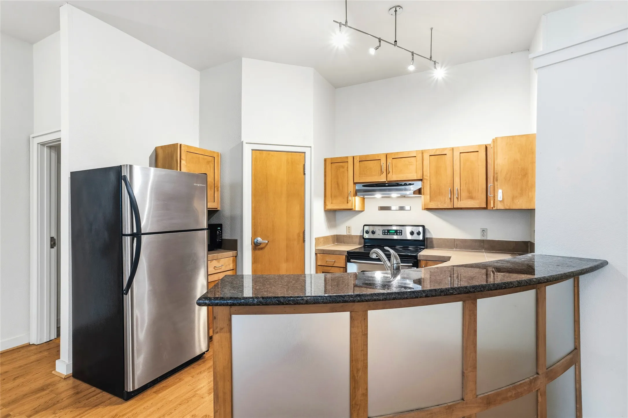 Another view of kitchen