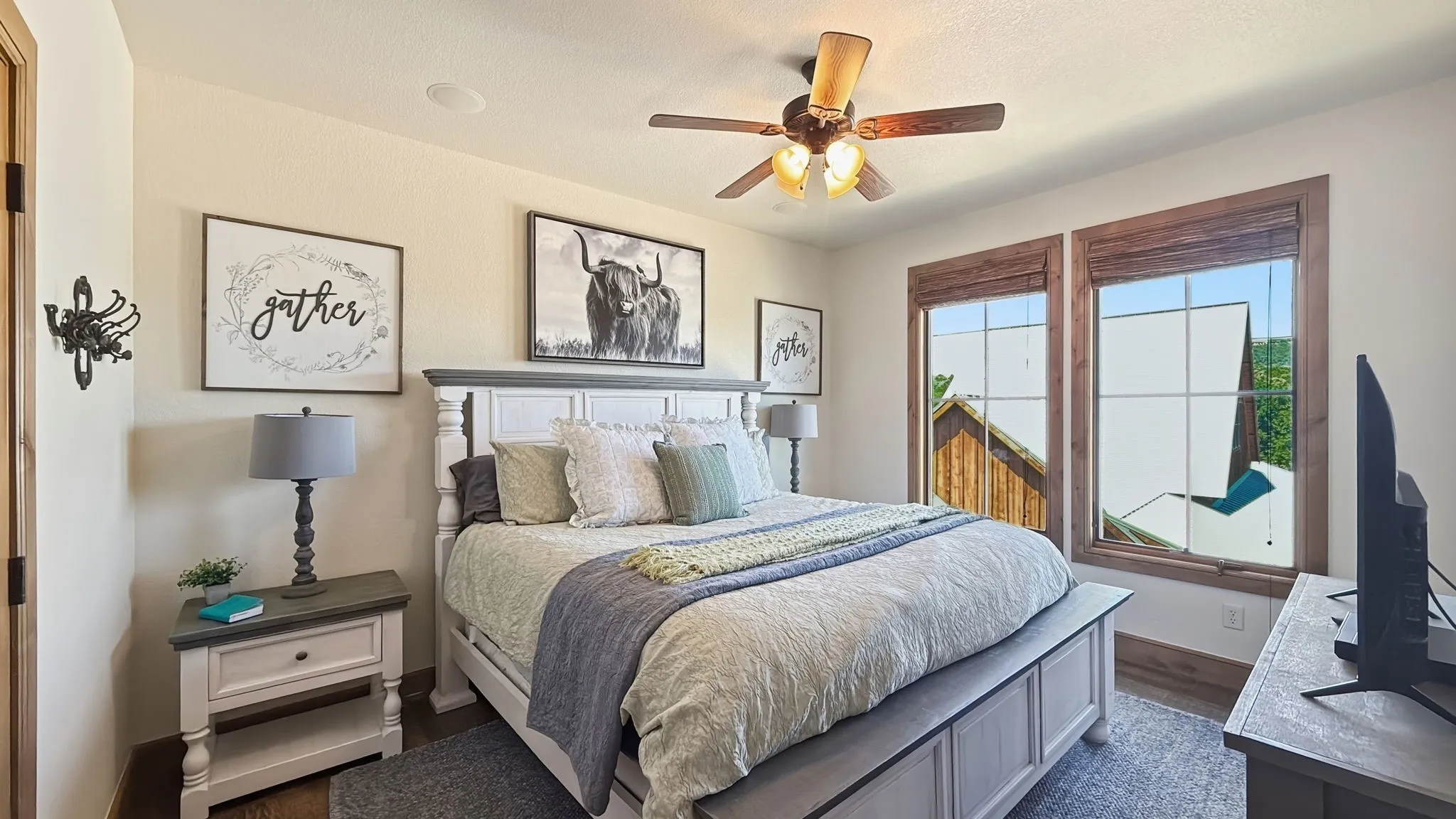 Condominium For Sale in Palo Pinto County , 2033 Harbor Way 304, Possum Kingdom Lake, Texas 76449, 3 Bedroom, 3 Bathroom, 1 Garage spaces, 2,166 Sqft, built in 2008, Price $679,000, mls#21355578, Real Estate Agent in Possum Kingdom Lake, Homes For Sale in Palo Pinto county, Homes For Sale in Possum Kingdom Lake, Realtor in Possum Kingdom Lake Texas, Real Estate Brokerage Independent Realty Texas, Luminita Cordes Realtor