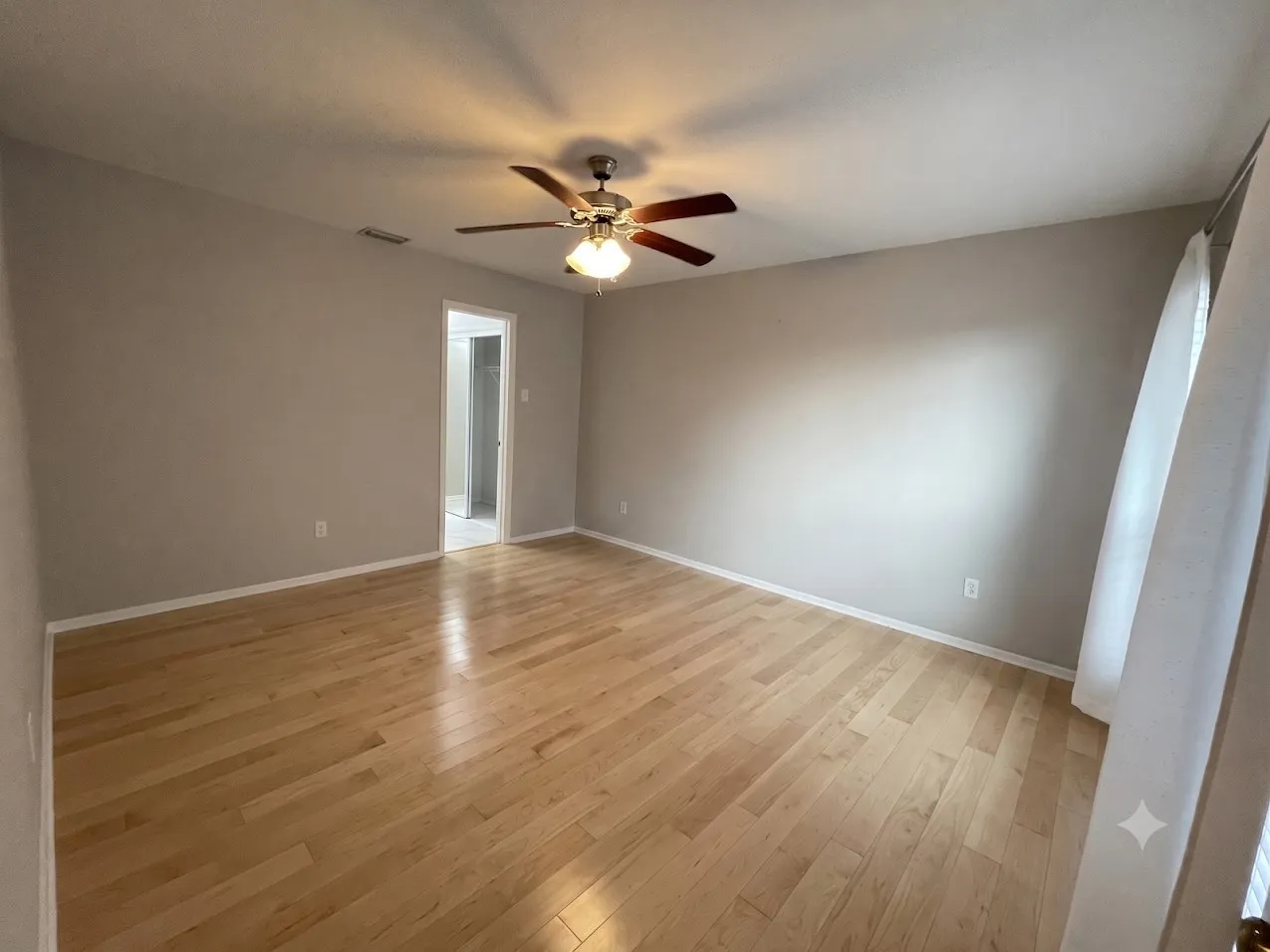 Condominium For Rent in Dallas County , 5981 Arapaho Road 1004, Dallas, Texas 75248, 2 Bedroom, 2 Bathroom, 1 Garage spaces, 0 Sqft, built in 1980, mls#21360941, Real Estate Agent in Dallas, Homes For Rent in Dallas county, Homes For Rent in Dallas, Realtor in Dallas Texas, Real Estate Brokerage Independent Realty Texas, Luminita Cordes Realtor