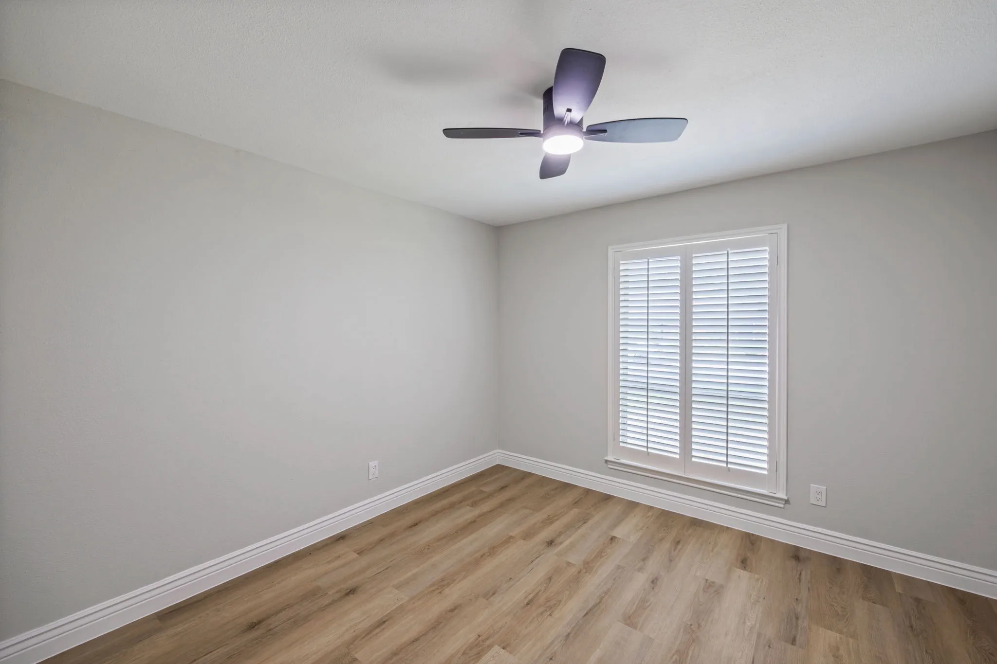 Single Family Residence For Sale in Collin County , 3018 Deep Valley Trail, Plano, Texas 75075, 3 Bedroom, 2 Bathroom, 2 Garage spaces, 1,851 Sqft, built in 1973, mls#21360849, Real Estate Agent in Plano, Homes For Sale in Collin county, Homes For Sale in Plano, Realtor in Plano Texas, Real Estate Brokerage Independent Realty Texas, Luminita Cordes Realtor