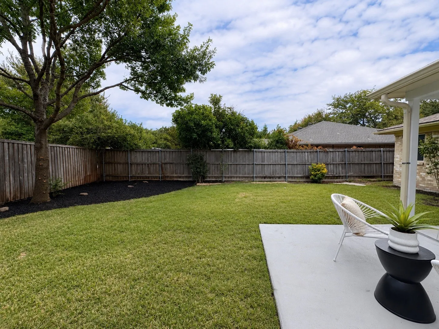 Single Family Residence For Sale in Collin County , 3018 Deep Valley Trail, Plano, Texas 75075, 3 Bedroom, 2 Bathroom, 2 Garage spaces, 1,851 Sqft, built in 1973, mls#21360849, Real Estate Agent in Plano, Homes For Sale in Collin county, Homes For Sale in Plano, Realtor in Plano Texas, Real Estate Brokerage Independent Realty Texas, Luminita Cordes Realtor