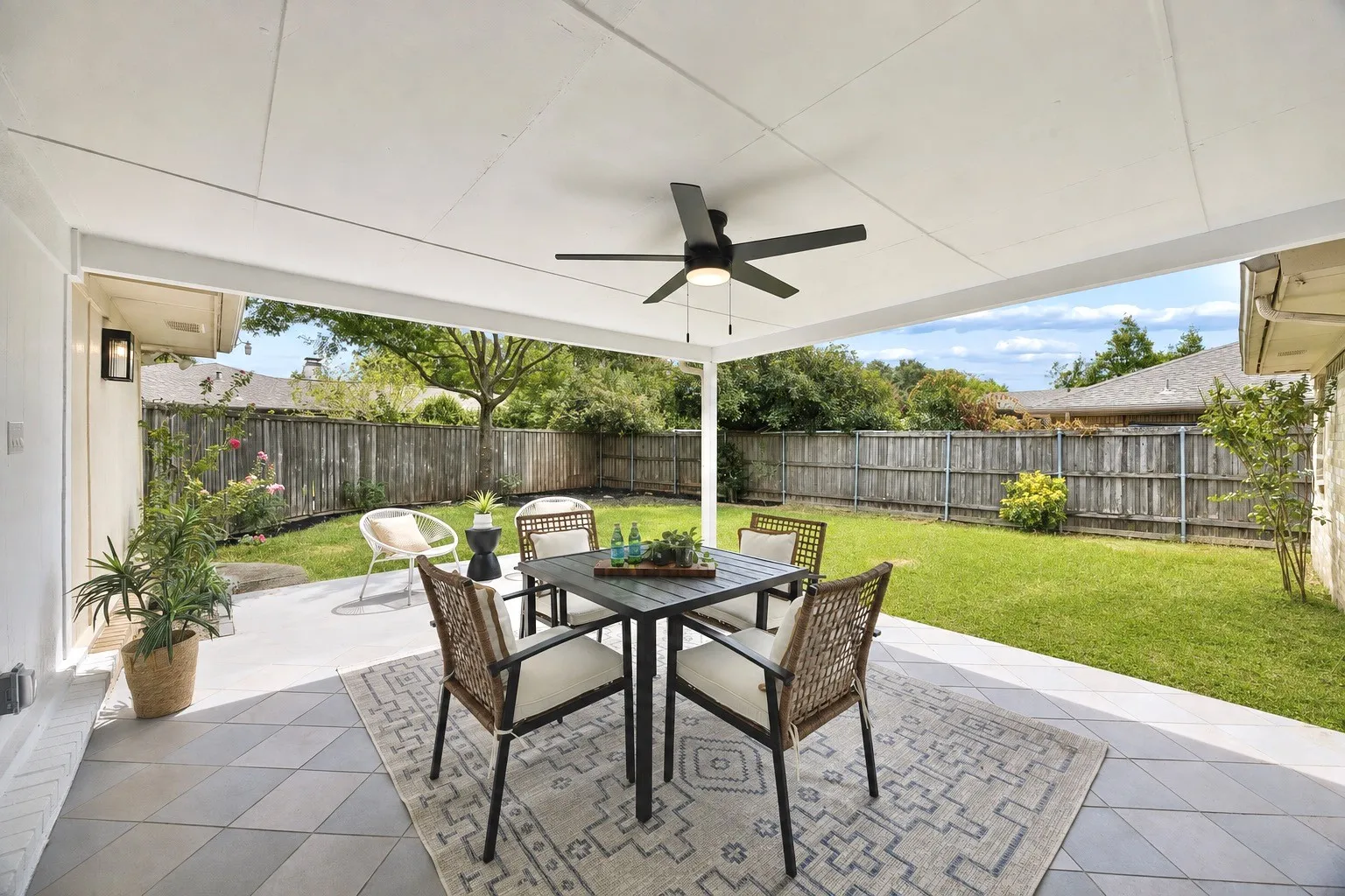 Single Family Residence For Sale in Collin County , 3018 Deep Valley Trail, Plano, Texas 75075, 3 Bedroom, 2 Bathroom, 2 Garage spaces, 1,851 Sqft, built in 1973, mls#21360849, Real Estate Agent in Plano, Homes For Sale in Collin county, Homes For Sale in Plano, Realtor in Plano Texas, Real Estate Brokerage Independent Realty Texas, Luminita Cordes Realtor