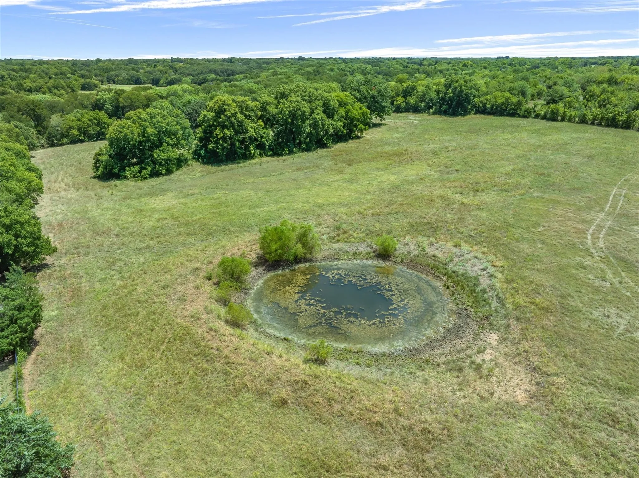 Single Family Residence For Sale in Hunt County , 1867 Fm 513 S, Campbell, Texas 75422, 2 Bedroom, 2 Bathroom, 3 Garage spaces, 1,556 Sqft, built in 1988, mls#21360909, Real Estate Agent in Campbell, Homes For Sale in Hunt county, Homes For Sale in Campbell, Realtor in Campbell Texas, Real Estate Brokerage Independent Realty Texas, Luminita Cordes Realtor