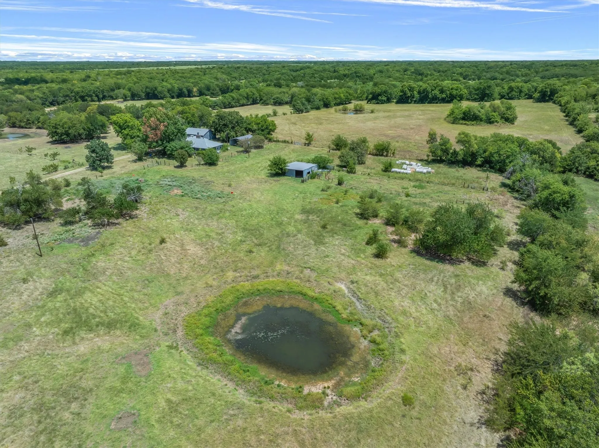 Single Family Residence For Sale in Hunt County , 1867 Fm 513 S, Campbell, Texas 75422, 2 Bedroom, 2 Bathroom, 3 Garage spaces, 1,556 Sqft, built in 1988, mls#21360909, Real Estate Agent in Campbell, Homes For Sale in Hunt county, Homes For Sale in Campbell, Realtor in Campbell Texas, Real Estate Brokerage Independent Realty Texas, Luminita Cordes Realtor