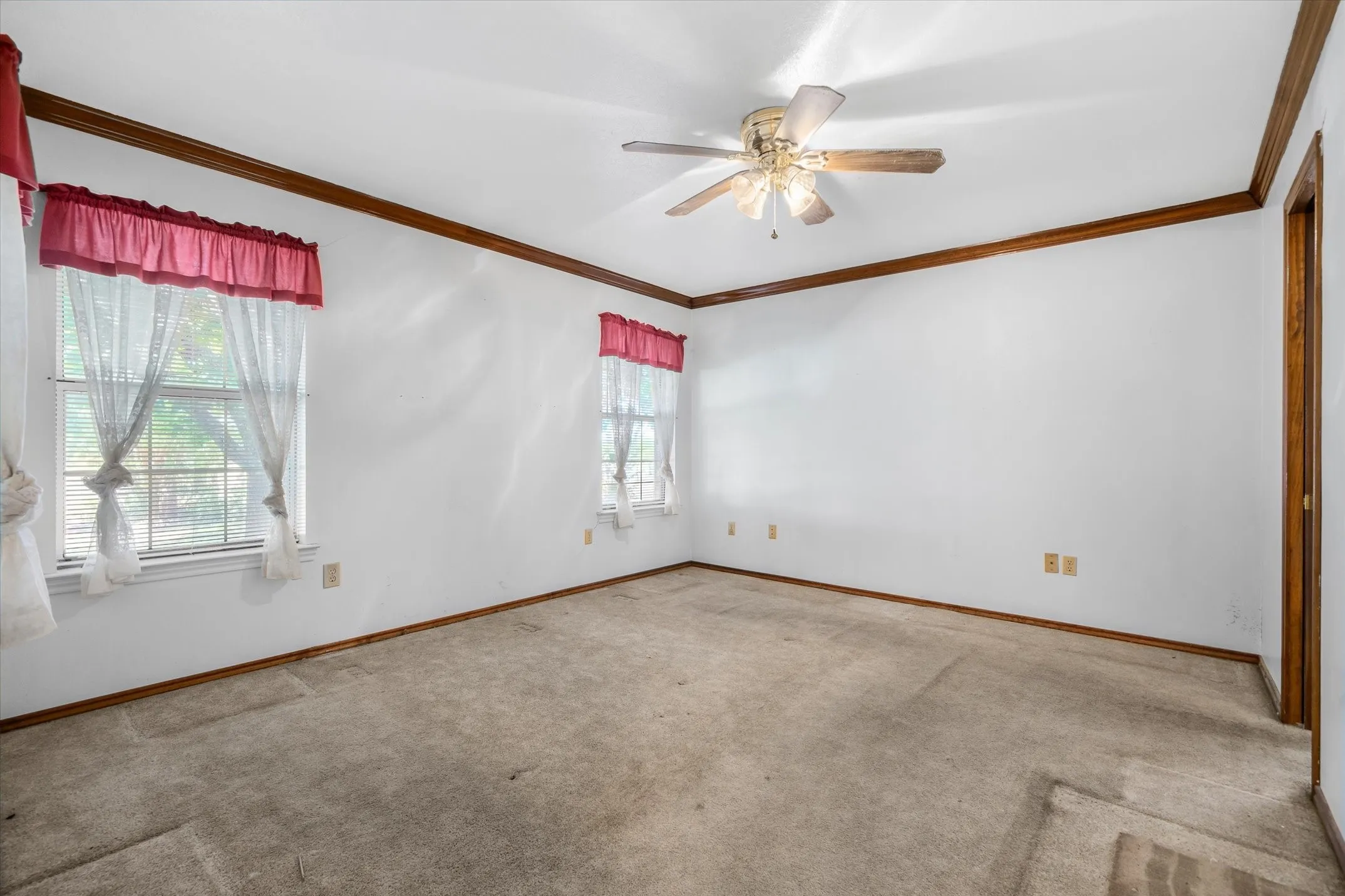Single Family Residence For Sale in Hunt County , 1867 Fm 513 S, Campbell, Texas 75422, 2 Bedroom, 2 Bathroom, 3 Garage spaces, 1,556 Sqft, built in 1988, mls#21360909, Real Estate Agent in Campbell, Homes For Sale in Hunt county, Homes For Sale in Campbell, Realtor in Campbell Texas, Real Estate Brokerage Independent Realty Texas, Luminita Cordes Realtor