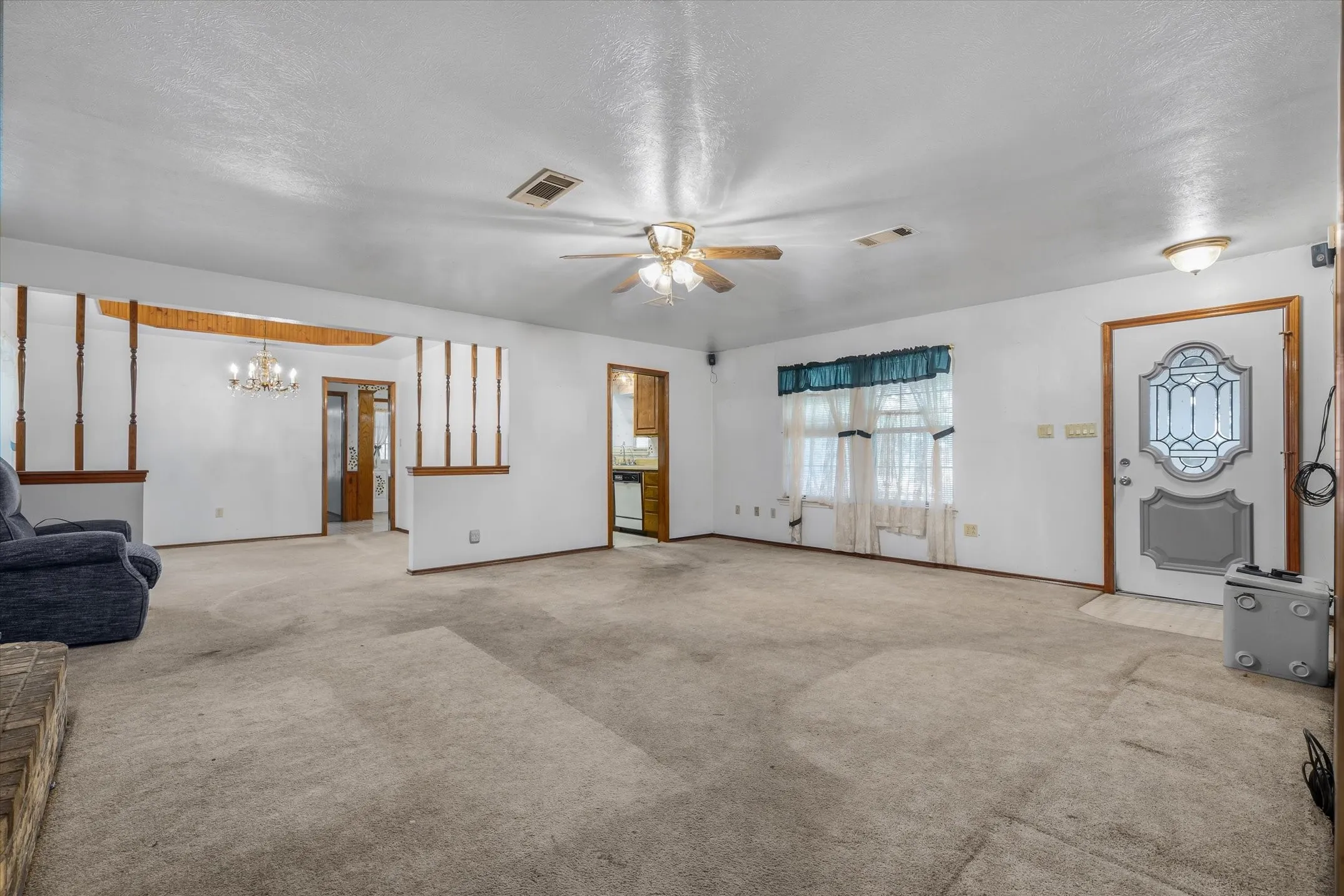 Single Family Residence For Sale in Hunt County , 1867 Fm 513 S, Campbell, Texas 75422, 2 Bedroom, 2 Bathroom, 3 Garage spaces, 1,556 Sqft, built in 1988, mls#21360909, Real Estate Agent in Campbell, Homes For Sale in Hunt county, Homes For Sale in Campbell, Realtor in Campbell Texas, Real Estate Brokerage Independent Realty Texas, Luminita Cordes Realtor