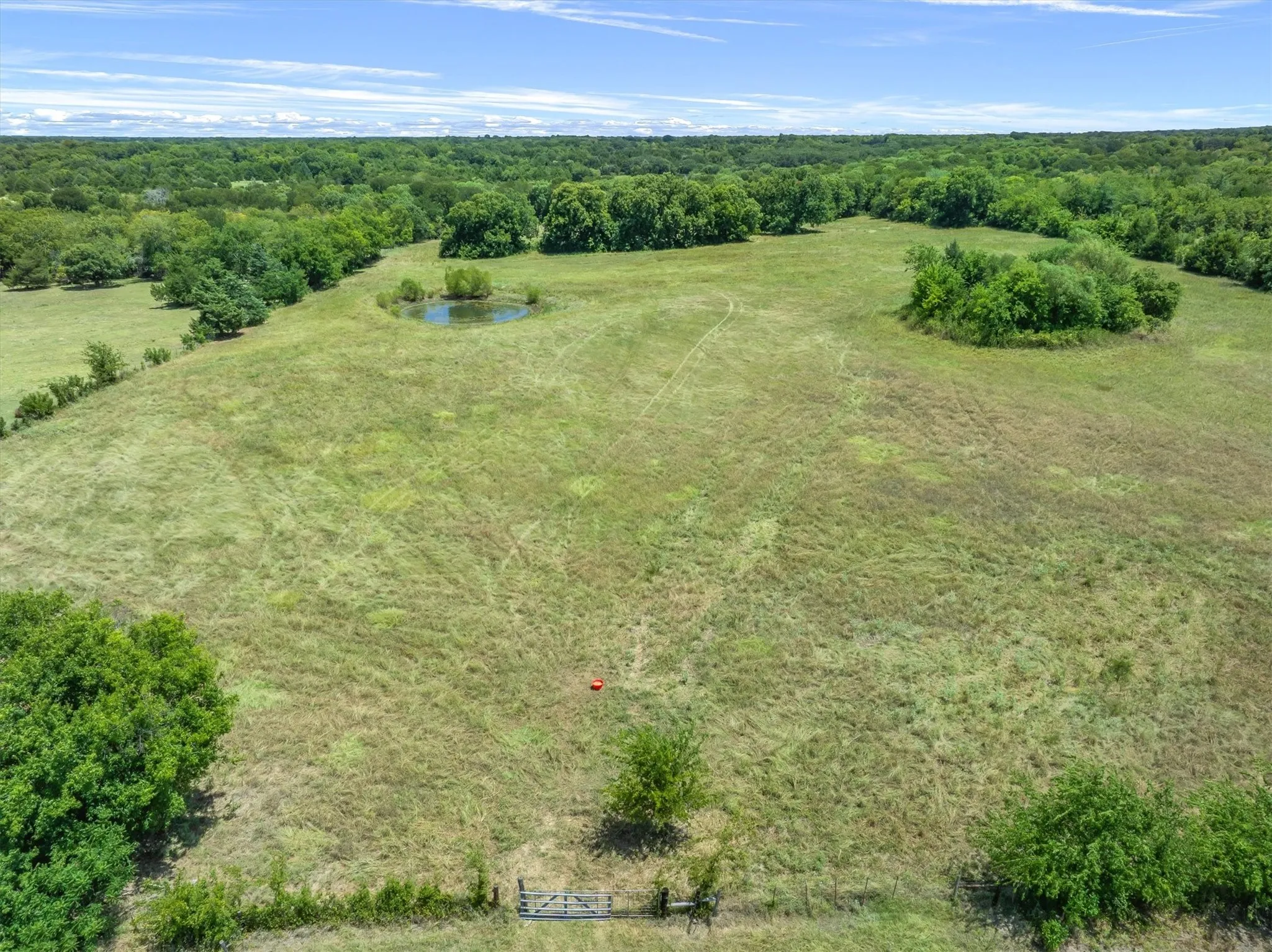 Single Family Residence For Sale in Hunt County , 1867 Fm 513 S, Campbell, Texas 75422, 2 Bedroom, 2 Bathroom, 3 Garage spaces, 1,556 Sqft, built in 1988, mls#21360909, Real Estate Agent in Campbell, Homes For Sale in Hunt county, Homes For Sale in Campbell, Realtor in Campbell Texas, Real Estate Brokerage Independent Realty Texas, Luminita Cordes Realtor