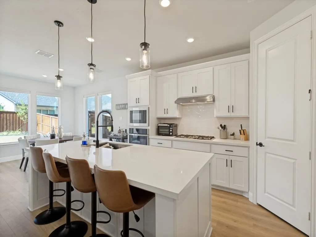 Single Family Residence For Rent in Collin County , 1624 Goldenrod Drive, Celina, Texas 75009, 4 Bedroom, 4 Bathroom, 2 Garage spaces, 2,735 Sqft, built in 2024, mls#21360288, Real Estate Agent in Celina, Homes For Rent in Collin county, Homes For Rent in Celina, Realtor in Celina Texas, Real Estate Brokerage Independent Realty Texas, Luminita Cordes Realtor