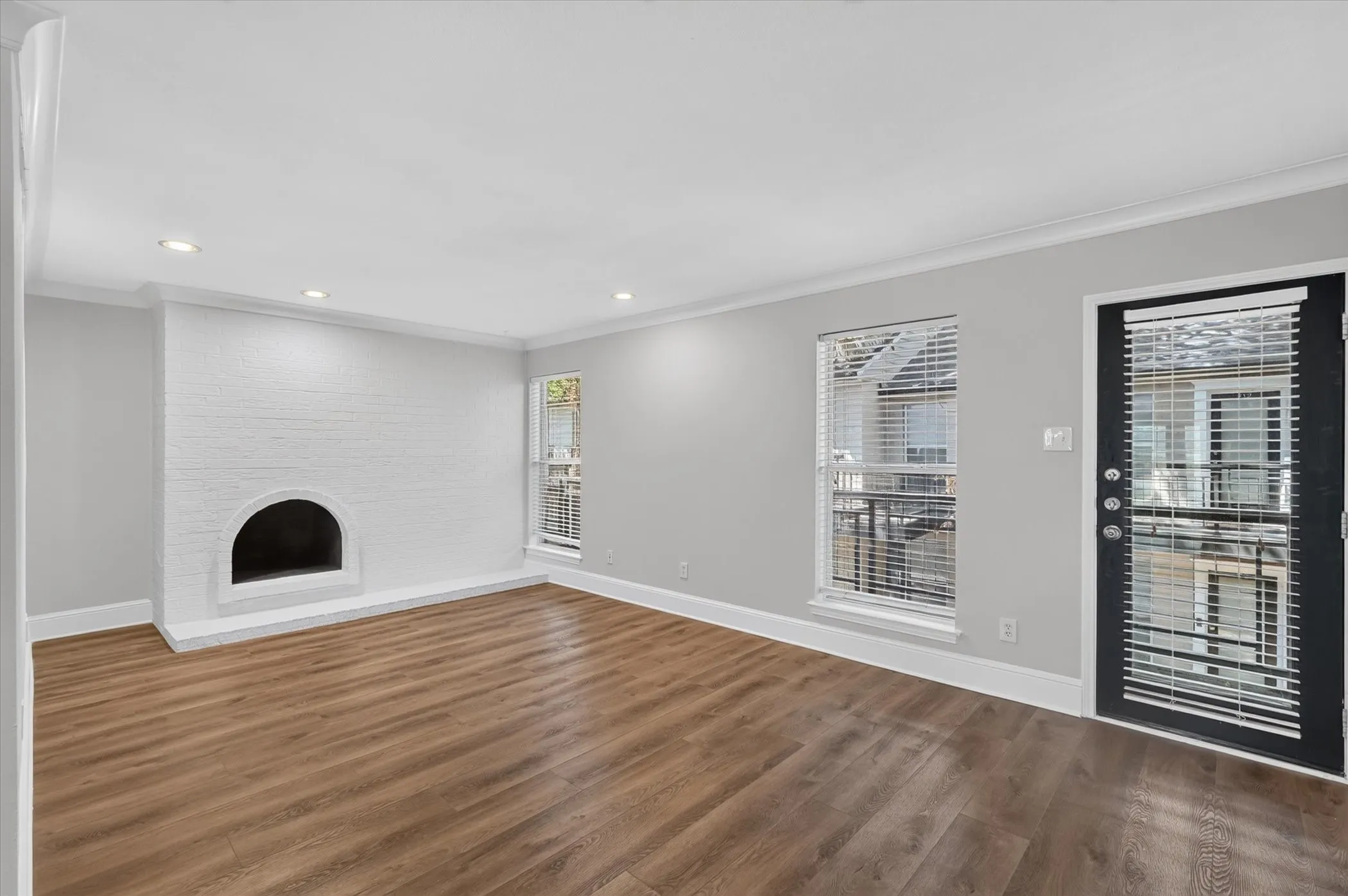 Condominium For Sale in Dallas County , 7734 Meadow Road 219, Dallas, Texas 75230, 1 Bedroom, 1 Bathroom, Garage spaces, 795 Sqft, built in 1966, mls#21360417, Real Estate Agent in Dallas, Homes For Sale in Dallas county, Homes For Sale in Dallas, Realtor in Dallas Texas, Real Estate Brokerage Independent Realty Texas, Luminita Cordes Realtor