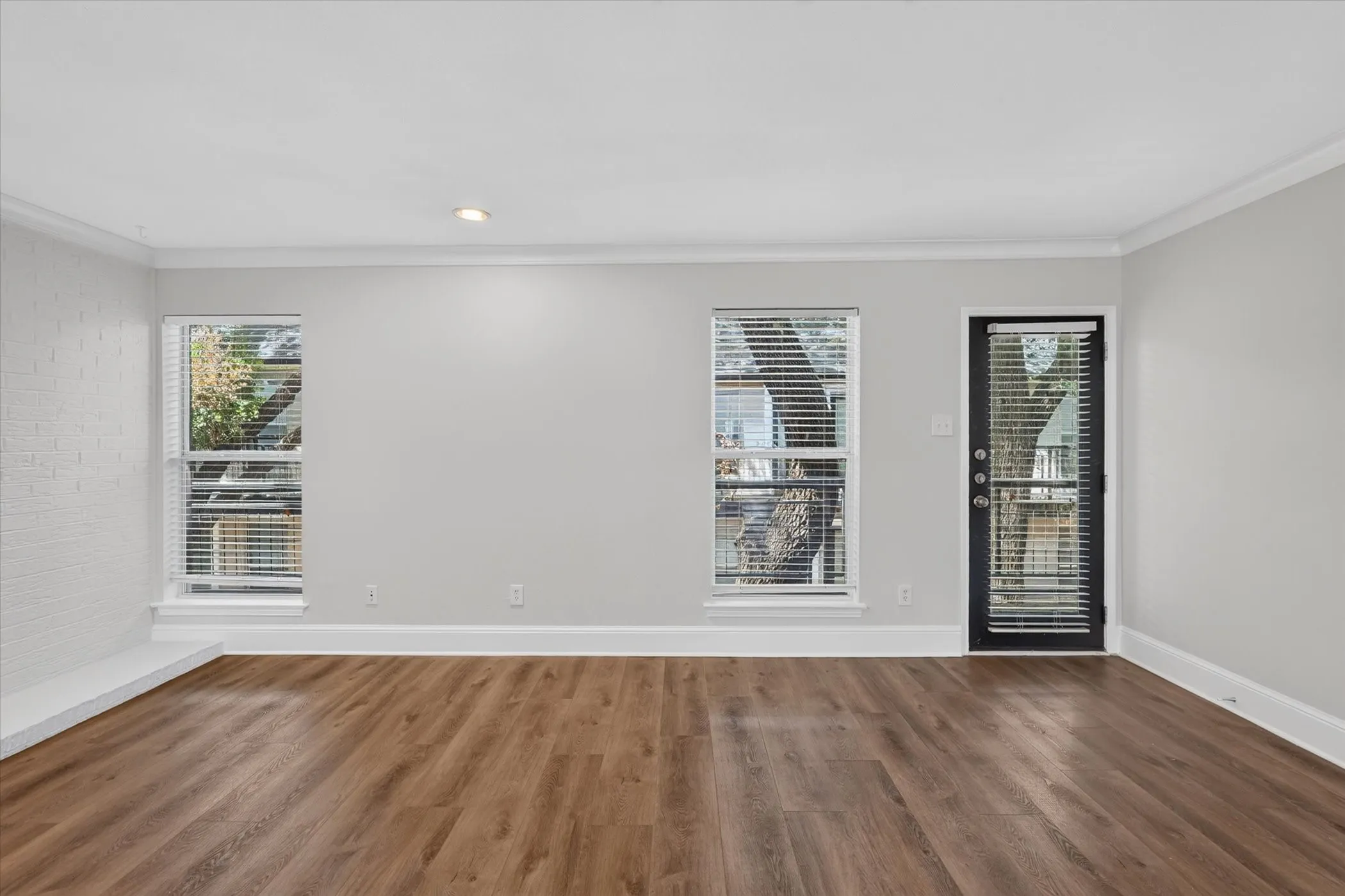 Condominium For Sale in Dallas County , 7734 Meadow Road 219, Dallas, Texas 75230, 1 Bedroom, 1 Bathroom, Garage spaces, 795 Sqft, built in 1966, mls#21360417, Real Estate Agent in Dallas, Homes For Sale in Dallas county, Homes For Sale in Dallas, Realtor in Dallas Texas, Real Estate Brokerage Independent Realty Texas, Luminita Cordes Realtor