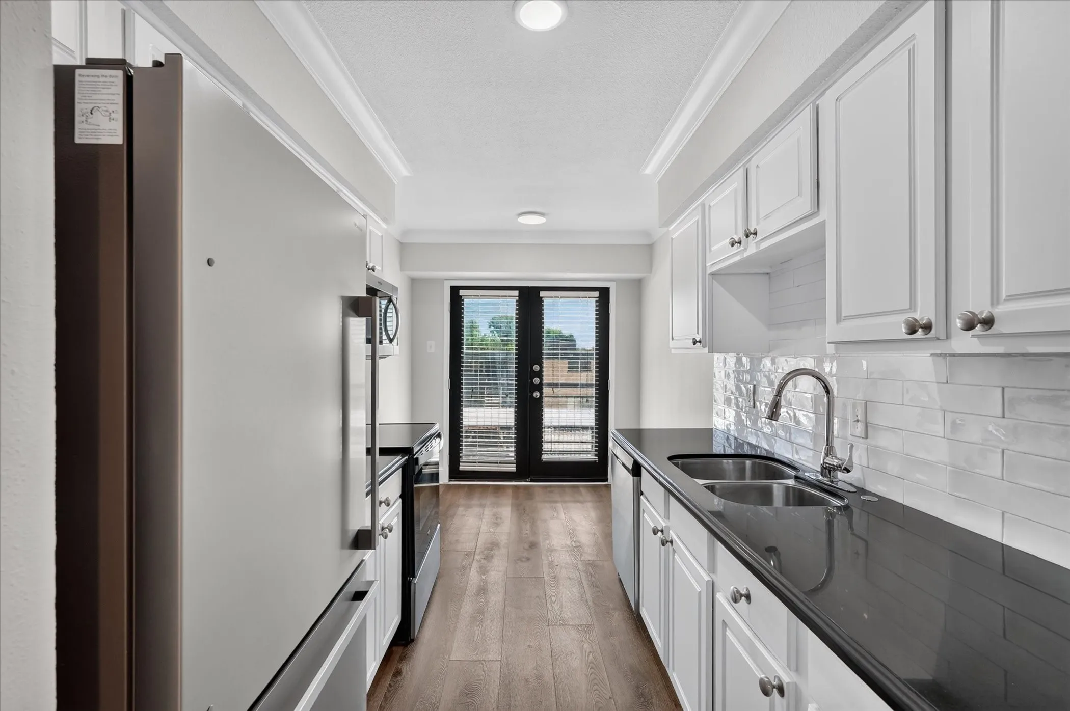 Condominium For Sale in Dallas County , 7734 Meadow Road 219, Dallas, Texas 75230, 1 Bedroom, 1 Bathroom, Garage spaces, 795 Sqft, built in 1966, mls#21360417, Real Estate Agent in Dallas, Homes For Sale in Dallas county, Homes For Sale in Dallas, Realtor in Dallas Texas, Real Estate Brokerage Independent Realty Texas, Luminita Cordes Realtor