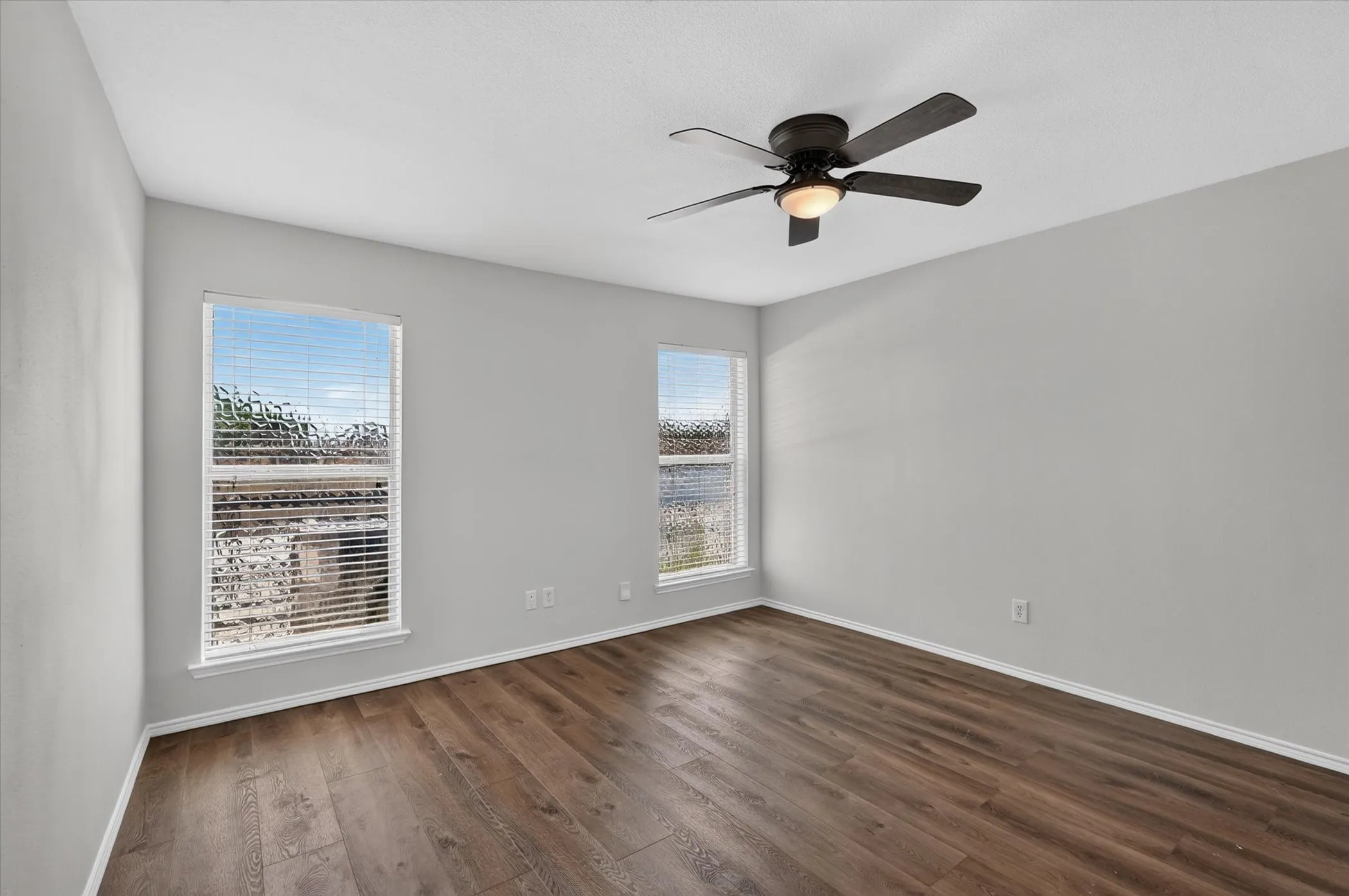 Condominium For Sale in Dallas County , 7734 Meadow Road 219, Dallas, Texas 75230, 1 Bedroom, 1 Bathroom, Garage spaces, 795 Sqft, built in 1966, mls#21360417, Real Estate Agent in Dallas, Homes For Sale in Dallas county, Homes For Sale in Dallas, Realtor in Dallas Texas, Real Estate Brokerage Independent Realty Texas, Luminita Cordes Realtor