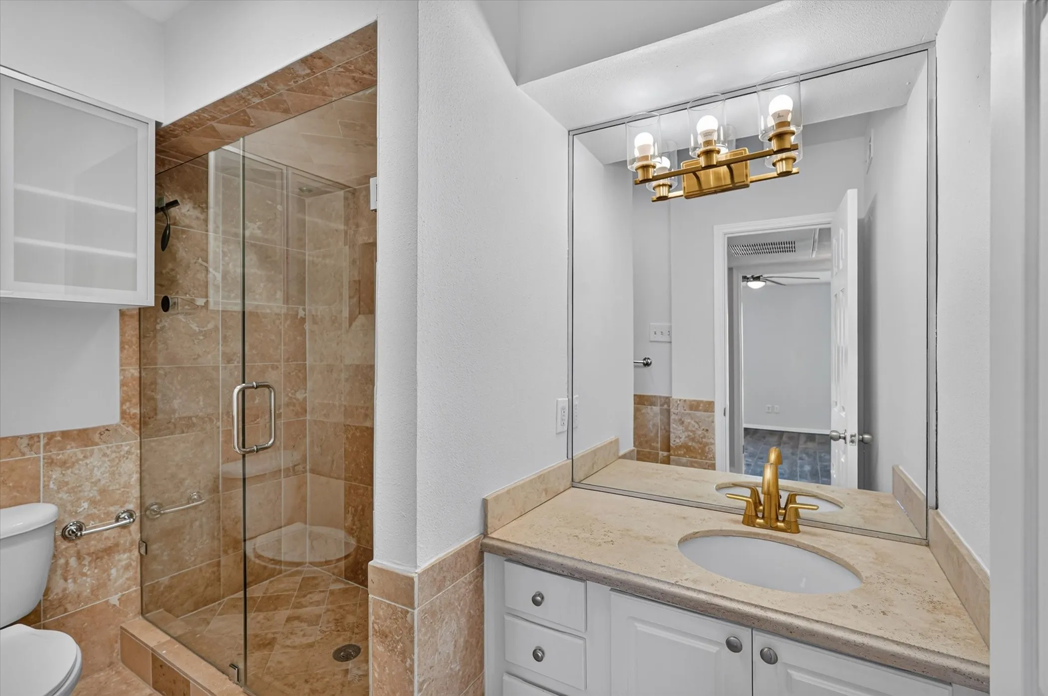 Condominium For Sale in Dallas County , 7734 Meadow Road 219, Dallas, Texas 75230, 1 Bedroom, 1 Bathroom, Garage spaces, 795 Sqft, built in 1966, mls#21360417, Real Estate Agent in Dallas, Homes For Sale in Dallas county, Homes For Sale in Dallas, Realtor in Dallas Texas, Real Estate Brokerage Independent Realty Texas, Luminita Cordes Realtor