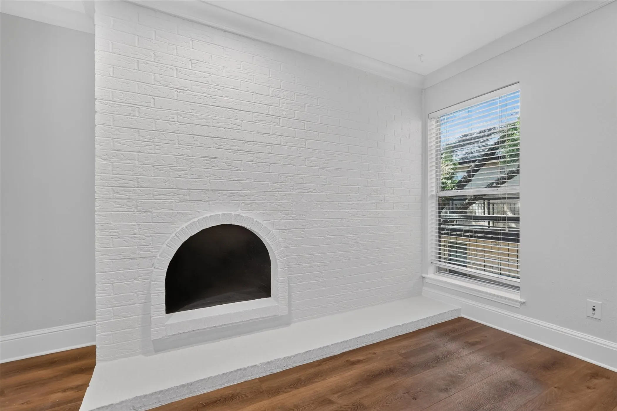 Condominium For Sale in Dallas County , 7734 Meadow Road 219, Dallas, Texas 75230, 1 Bedroom, 1 Bathroom, Garage spaces, 795 Sqft, built in 1966, mls#21360417, Real Estate Agent in Dallas, Homes For Sale in Dallas county, Homes For Sale in Dallas, Realtor in Dallas Texas, Real Estate Brokerage Independent Realty Texas, Luminita Cordes Realtor