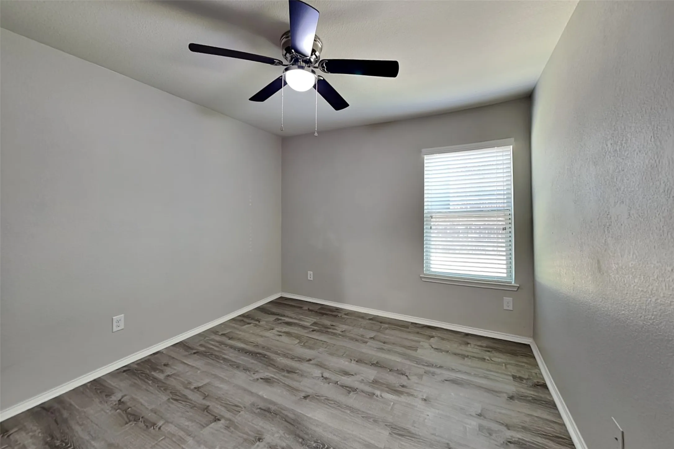 Single Family Residence For Rent in Tarrant County , 14305 Artisan Drive, Fort Worth, Texas 76052, 4 Bedroom, 3 Bathroom, 2 Garage spaces, 2,284 Sqft, built in 2013, mls#21360991, Real Estate Agent in Fort Worth, Homes For Rent in Tarrant county, Homes For Rent in Fort Worth, Realtor in Fort Worth Texas, Real Estate Brokerage Independent Realty Texas, Luminita Cordes Realtor