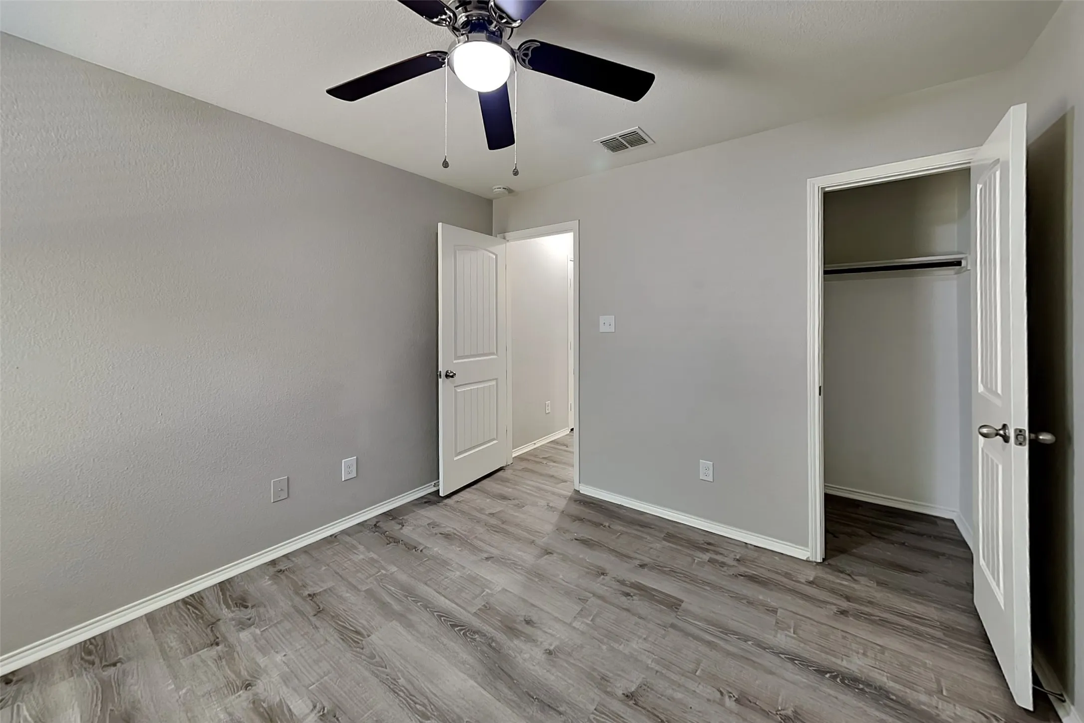 Single Family Residence For Rent in Tarrant County , 14305 Artisan Drive, Fort Worth, Texas 76052, 4 Bedroom, 3 Bathroom, 2 Garage spaces, 2,284 Sqft, built in 2013, mls#21360991, Real Estate Agent in Fort Worth, Homes For Rent in Tarrant county, Homes For Rent in Fort Worth, Realtor in Fort Worth Texas, Real Estate Brokerage Independent Realty Texas, Luminita Cordes Realtor