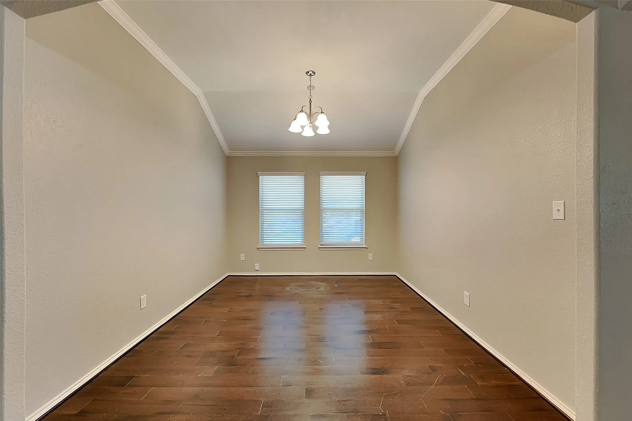 Single Family Residence For Rent in Tarrant County , 14305 Artisan Drive, Fort Worth, Texas 76052, 4 Bedroom, 3 Bathroom, 2 Garage spaces, 2,284 Sqft, built in 2013, mls#21360991, Real Estate Agent in Fort Worth, Homes For Rent in Tarrant county, Homes For Rent in Fort Worth, Realtor in Fort Worth Texas, Real Estate Brokerage Independent Realty Texas, Luminita Cordes Realtor