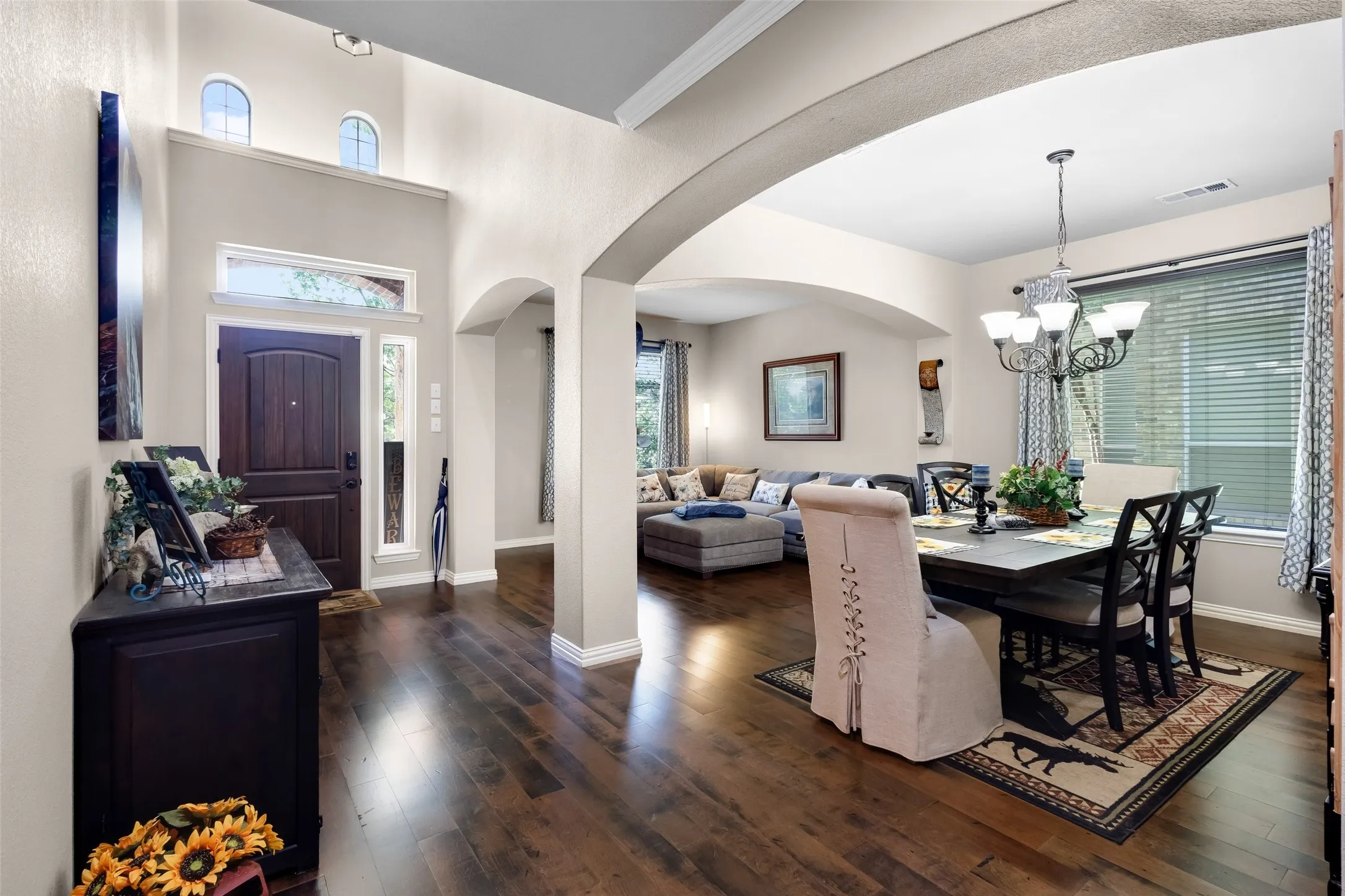 Single Family Residence For Sale in Rockwall County , 1411 Misty Cove, Rockwall, Texas 75087, 5 Bedroom, 3 Bathroom, 2 Garage spaces, 3,413 Sqft, built in 2005, mls#21360994, Real Estate Agent in Rockwall, Homes For Sale in Rockwall county, Homes For Sale in Rockwall, Realtor in Rockwall Texas, Real Estate Brokerage Independent Realty Texas, Luminita Cordes Realtor