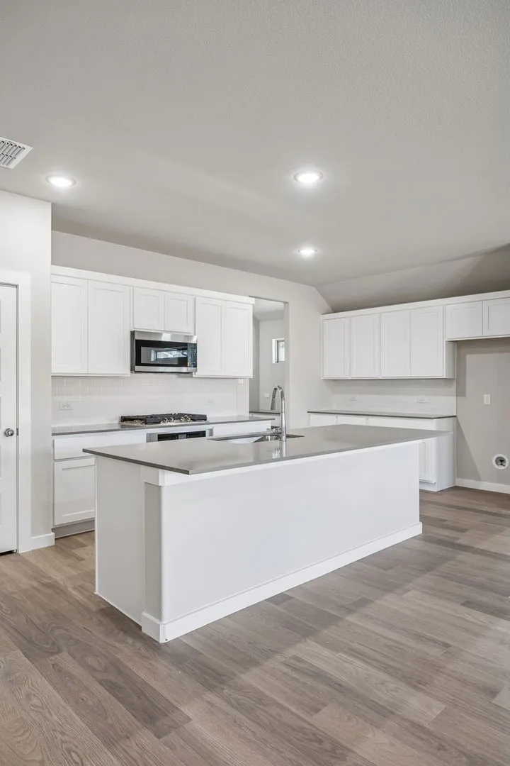 Single Family Residence For Sale in Tarrant County , 10609 Blakely Creek Road, Fort Worth, Texas 76126, 3 Bedroom, 2 Bathroom, 2 Garage spaces, 1,975 Sqft, built in 2026, mls#21360993, Real Estate Agent in Fort Worth, Homes For Sale in Tarrant county, Homes For Sale in Fort Worth, Realtor in Fort Worth Texas, Real Estate Brokerage Independent Realty Texas, Luminita Cordes Realtor