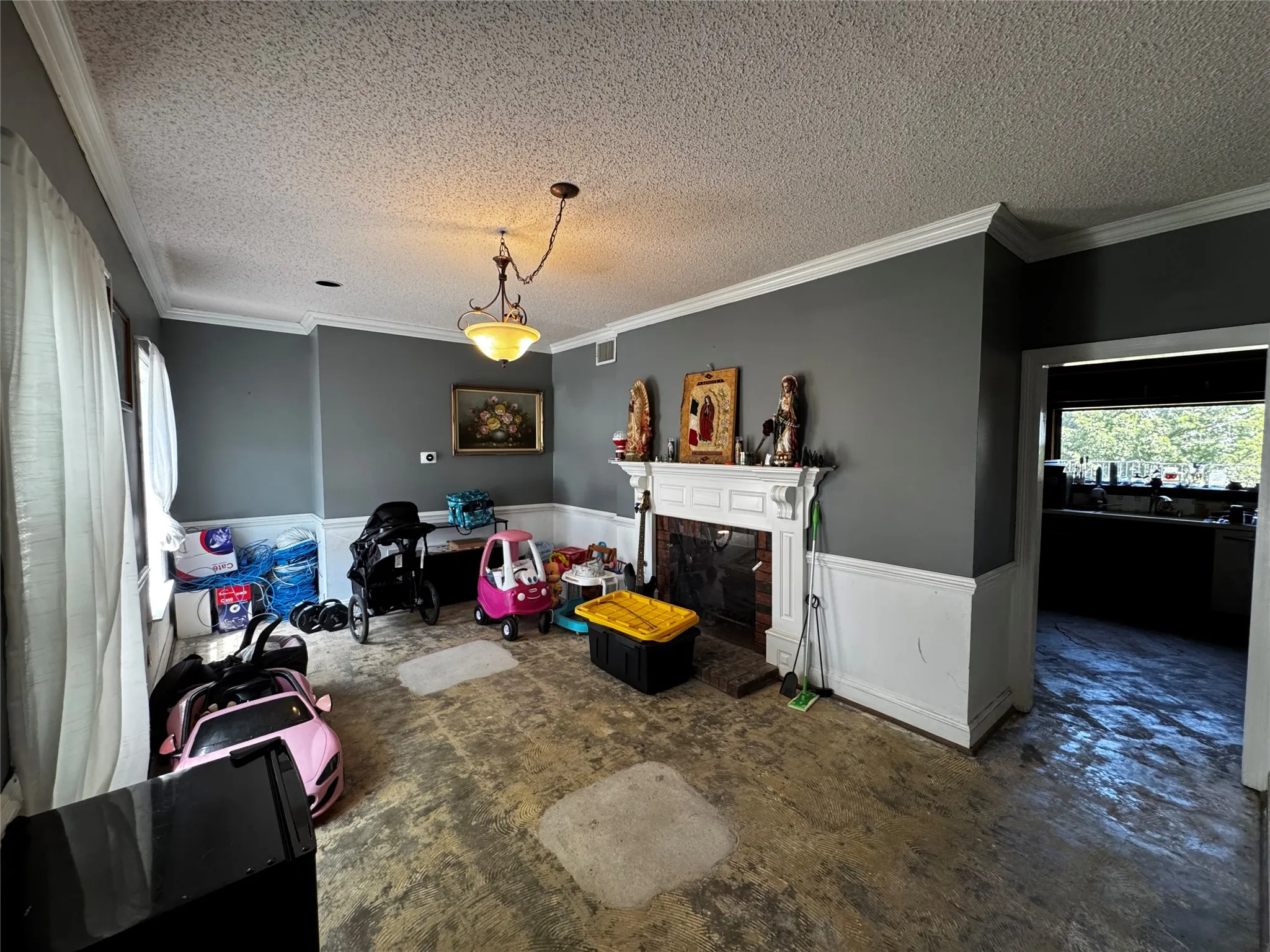 Single Family Residence For Sale in Dallas County , 363 town east, Sunnyvale, Texas 75182, 6 Bedroom, 4 Bathroom, Garage spaces, 4,318 Sqft, built in 1983, mls#21354948, Real Estate Agent in Sunnyvale, Homes For Sale in Dallas county, Homes For Sale in Sunnyvale, Realtor in Sunnyvale Texas, Real Estate Brokerage Independent Realty Texas, Luminita Cordes Realtor