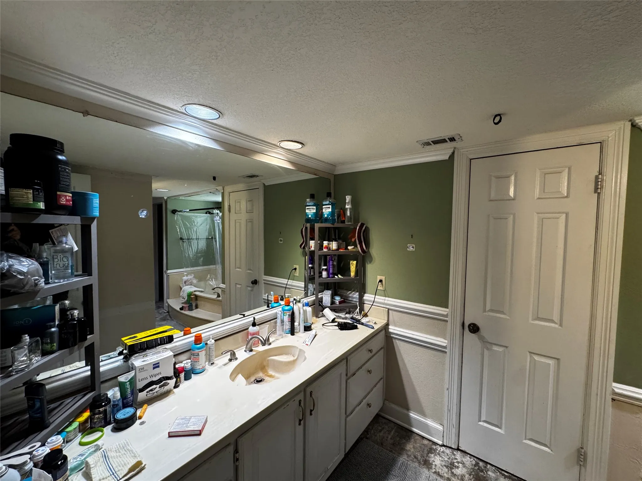 Single Family Residence For Sale in Dallas County , 363 town east, Sunnyvale, Texas 75182, 6 Bedroom, 4 Bathroom, Garage spaces, 4,318 Sqft, built in 1983, mls#21354948, Real Estate Agent in Sunnyvale, Homes For Sale in Dallas county, Homes For Sale in Sunnyvale, Realtor in Sunnyvale Texas, Real Estate Brokerage Independent Realty Texas, Luminita Cordes Realtor