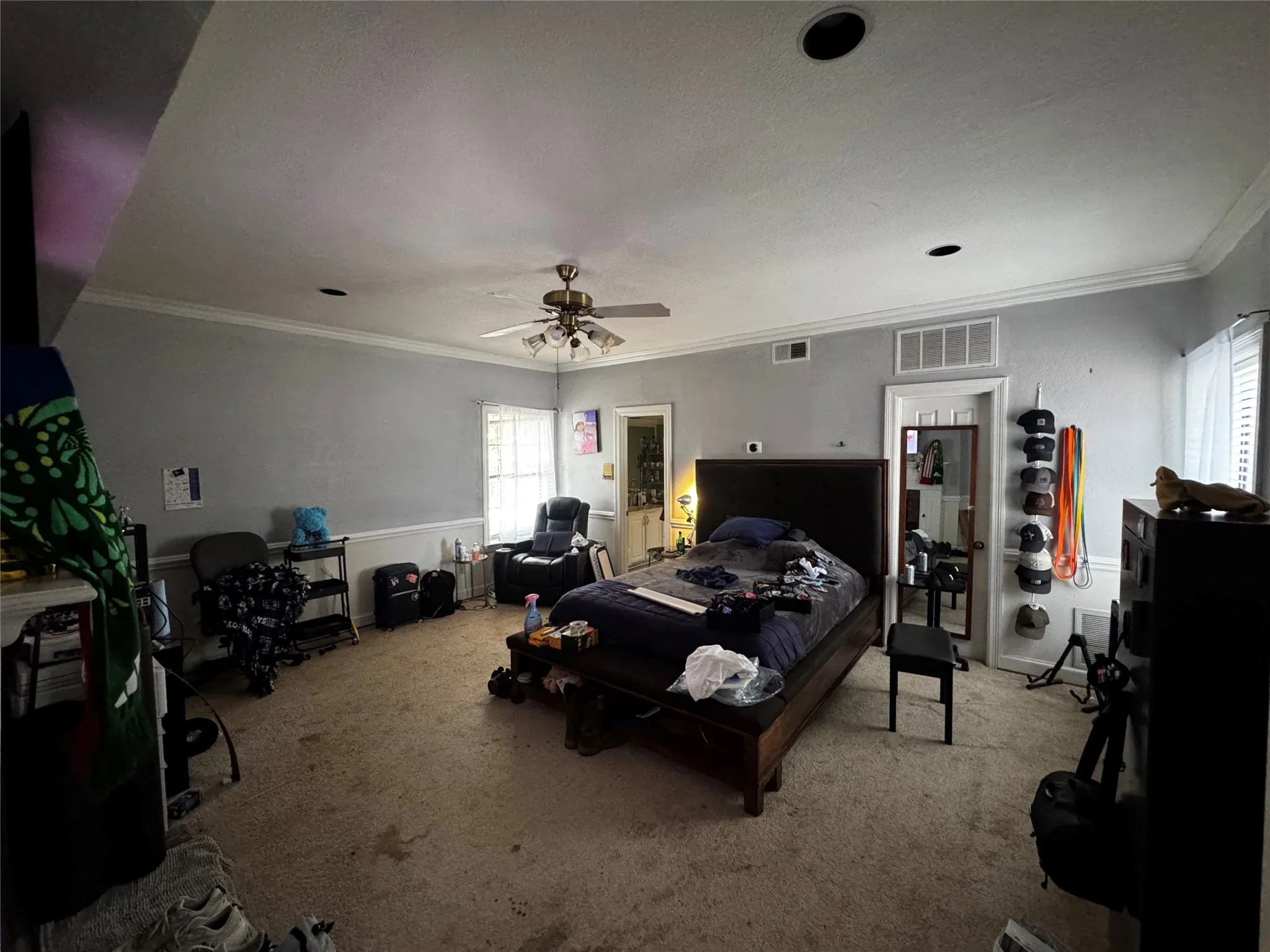 Single Family Residence For Sale in Dallas County , 363 town east, Sunnyvale, Texas 75182, 6 Bedroom, 4 Bathroom, Garage spaces, 4,318 Sqft, built in 1983, mls#21354948, Real Estate Agent in Sunnyvale, Homes For Sale in Dallas county, Homes For Sale in Sunnyvale, Realtor in Sunnyvale Texas, Real Estate Brokerage Independent Realty Texas, Luminita Cordes Realtor