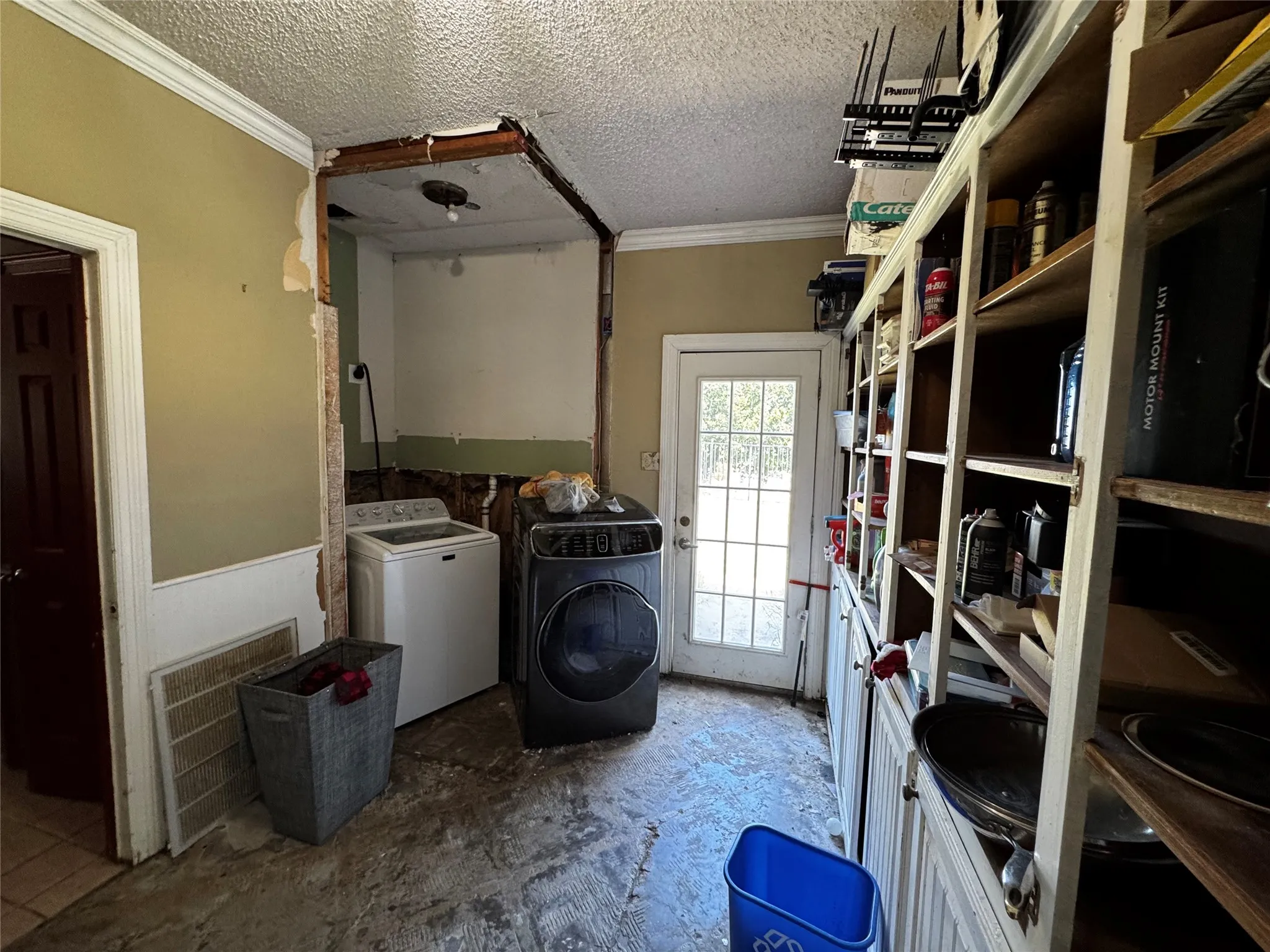 Single Family Residence For Sale in Dallas County , 363 town east, Sunnyvale, Texas 75182, 6 Bedroom, 4 Bathroom, Garage spaces, 4,318 Sqft, built in 1983, mls#21354948, Real Estate Agent in Sunnyvale, Homes For Sale in Dallas county, Homes For Sale in Sunnyvale, Realtor in Sunnyvale Texas, Real Estate Brokerage Independent Realty Texas, Luminita Cordes Realtor