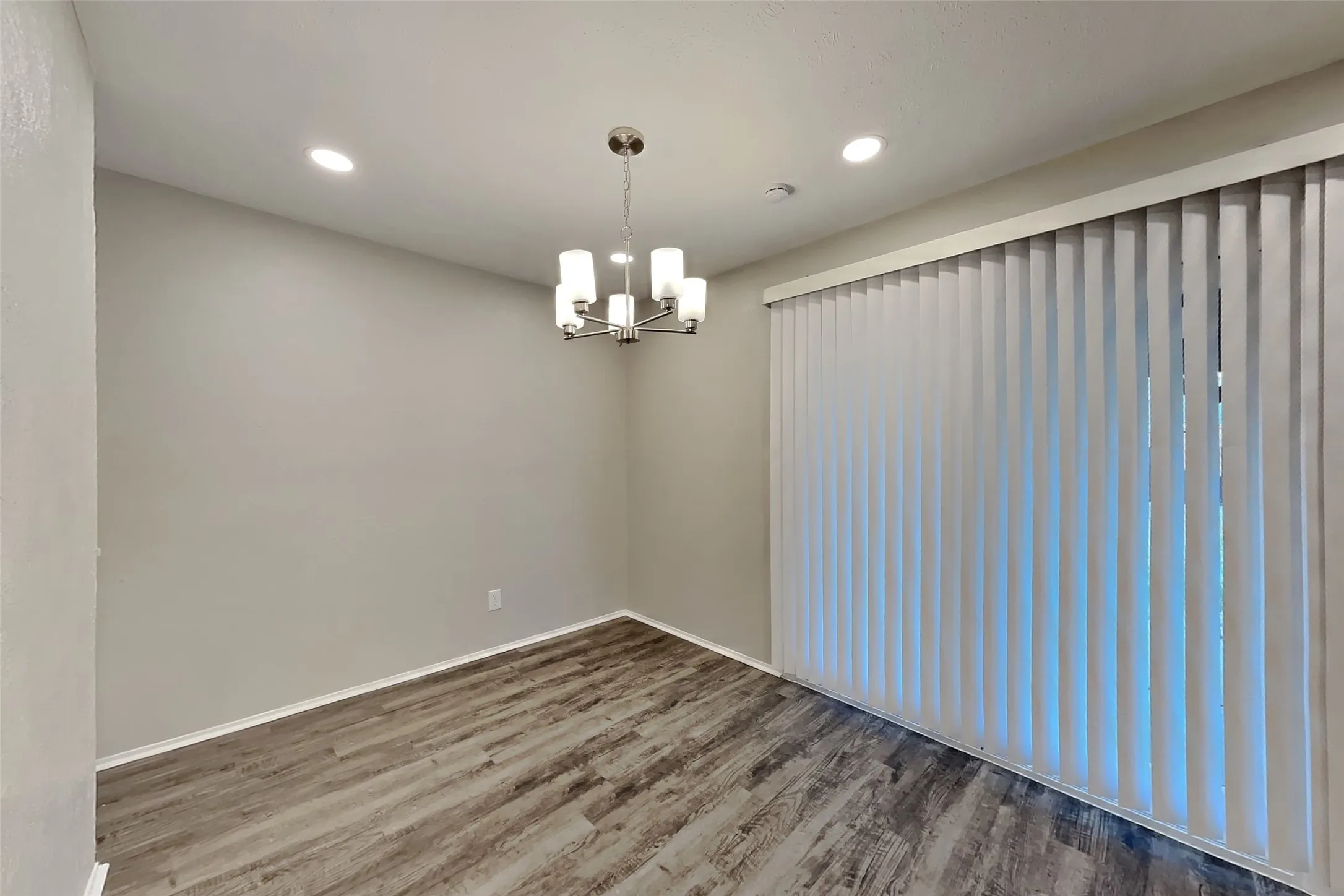 Single Family Residence For Rent in Collin County , 518 White Oak Street, Allen, Texas 75002, 3 Bedroom, 2 Bathroom, 2 Garage spaces, 1,512 Sqft, built in 1981, mls#21361006, Real Estate Agent in Allen, Homes For Rent in Collin county, Homes For Rent in Allen, Realtor in Allen Texas, Real Estate Brokerage Independent Realty Texas, Luminita Cordes Realtor