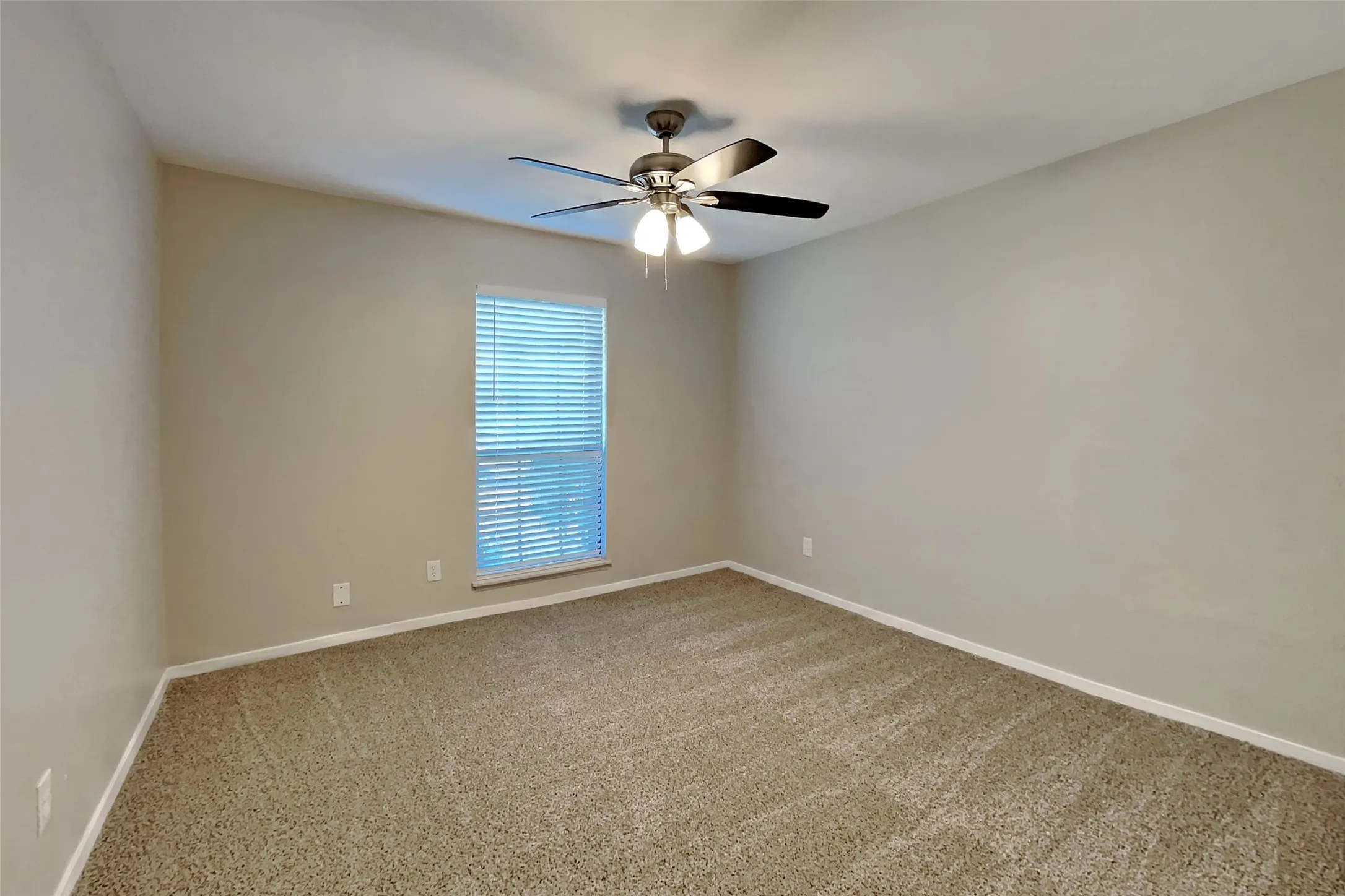 Single Family Residence For Rent in Collin County , 518 White Oak Street, Allen, Texas 75002, 3 Bedroom, 2 Bathroom, 2 Garage spaces, 1,512 Sqft, built in 1981, mls#21361006, Real Estate Agent in Allen, Homes For Rent in Collin county, Homes For Rent in Allen, Realtor in Allen Texas, Real Estate Brokerage Independent Realty Texas, Luminita Cordes Realtor