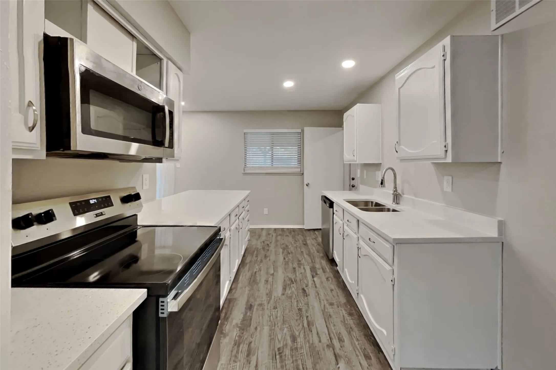Single Family Residence For Rent in Collin County , 518 White Oak Street, Allen, Texas 75002, 3 Bedroom, 2 Bathroom, 2 Garage spaces, 1,512 Sqft, built in 1981, mls#21361006, Real Estate Agent in Allen, Homes For Rent in Collin county, Homes For Rent in Allen, Realtor in Allen Texas, Real Estate Brokerage Independent Realty Texas, Luminita Cordes Realtor