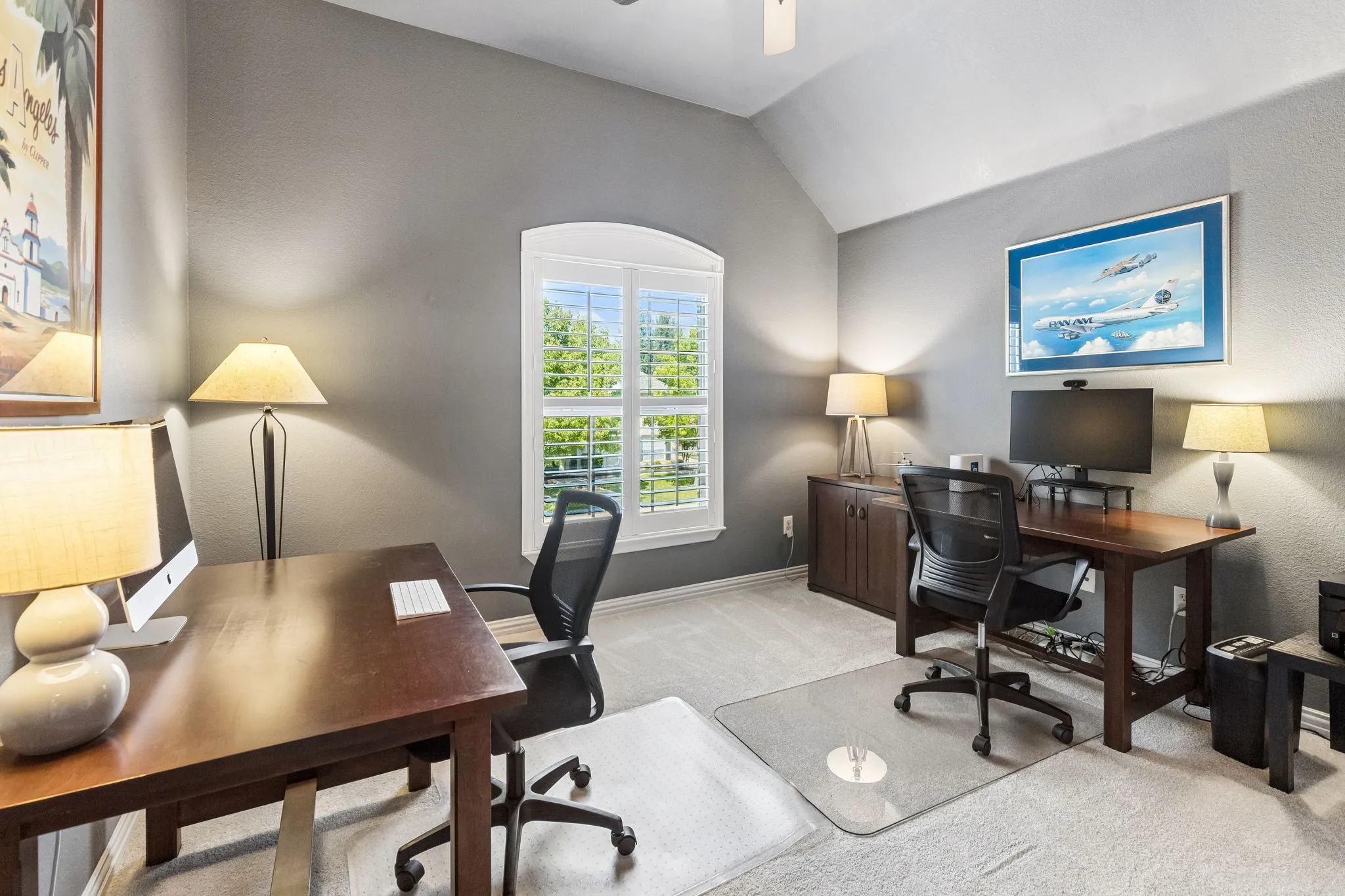 4th bedroom currently used as an office