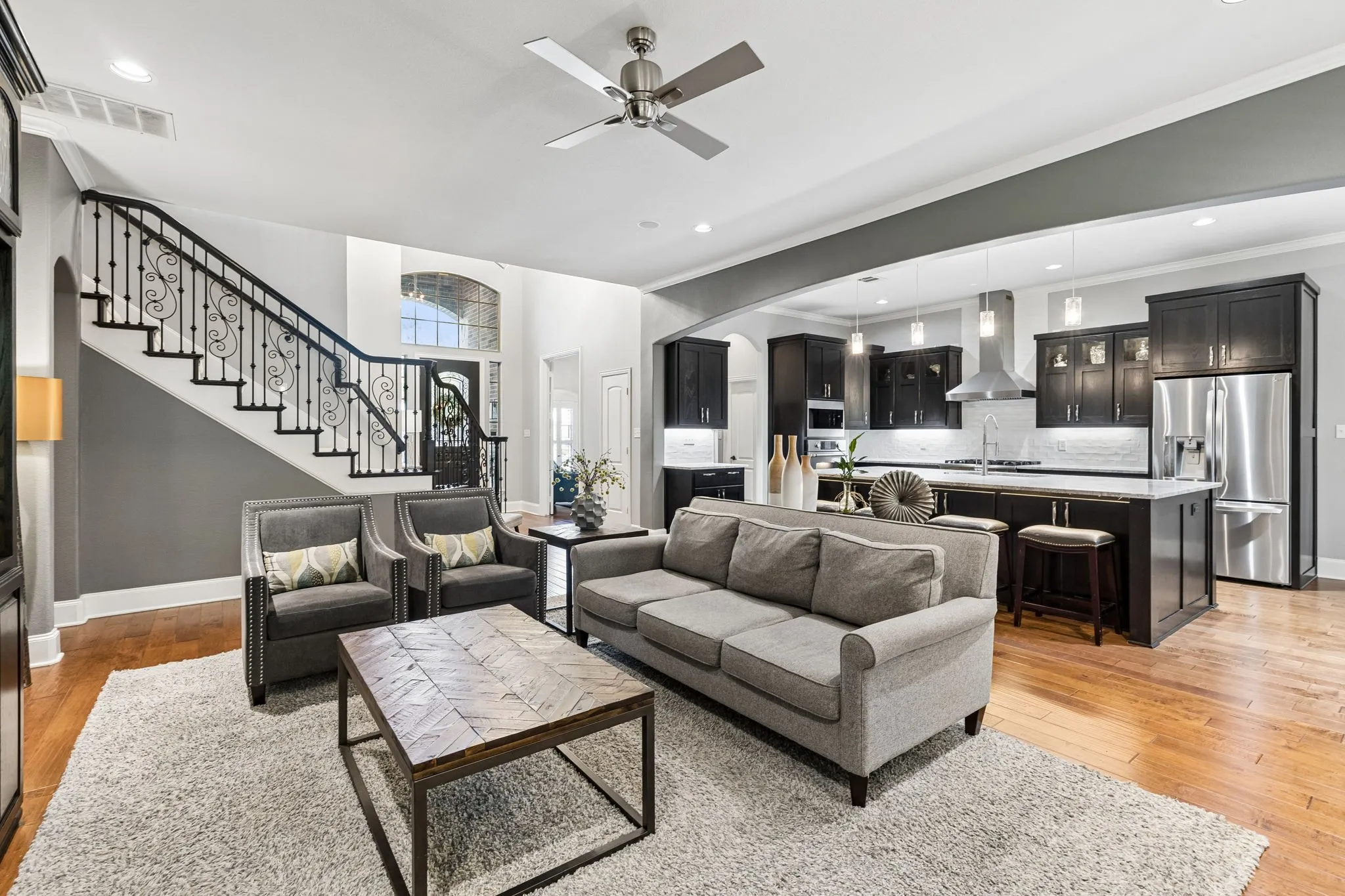 Single Family Residence For Sale in Tarrant County , 1411 Ashmore Court, Keller, Texas 76248, 4 Bedroom, 4 Bathroom, 2 Garage spaces, 3,254 Sqft, built in 2005, mls#21359751, Real Estate Agent in Keller, Homes For Sale in Tarrant county, Homes For Sale in Keller, Realtor in Keller Texas, Real Estate Brokerage Independent Realty Texas, Luminita Cordes Realtor