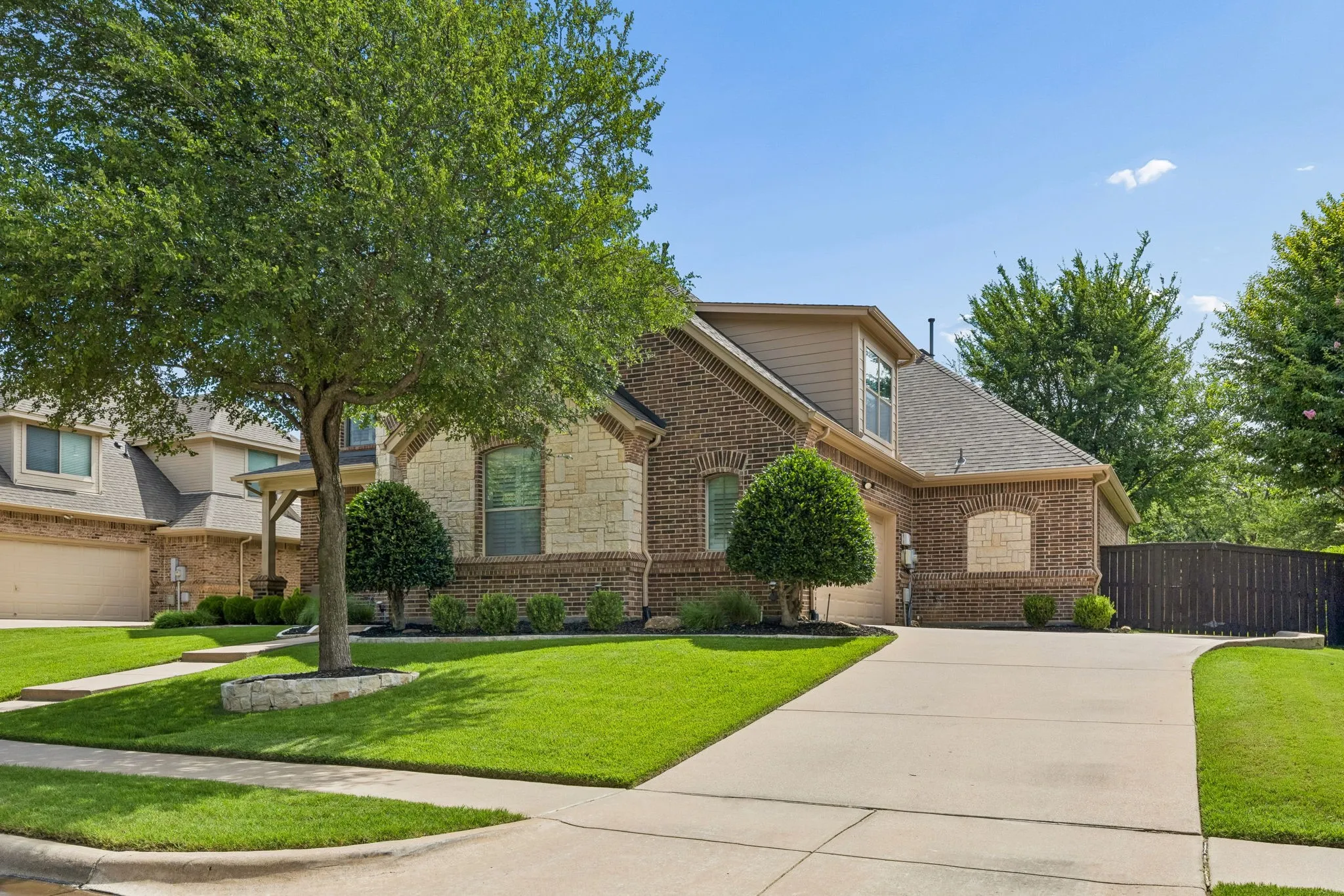 Single Family Residence For Sale in Tarrant County , 1411 Ashmore Court, Keller, Texas 76248, 4 Bedroom, 4 Bathroom, 2 Garage spaces, 3,254 Sqft, built in 2005, mls#21359751, Real Estate Agent in Keller, Homes For Sale in Tarrant county, Homes For Sale in Keller, Realtor in Keller Texas, Real Estate Brokerage Independent Realty Texas, Luminita Cordes Realtor